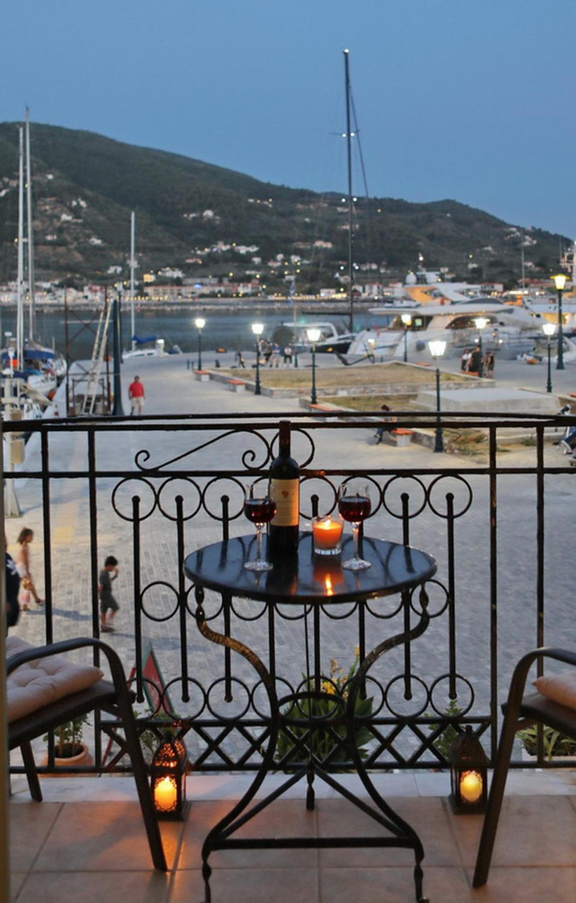 Faros Coastal Apartments