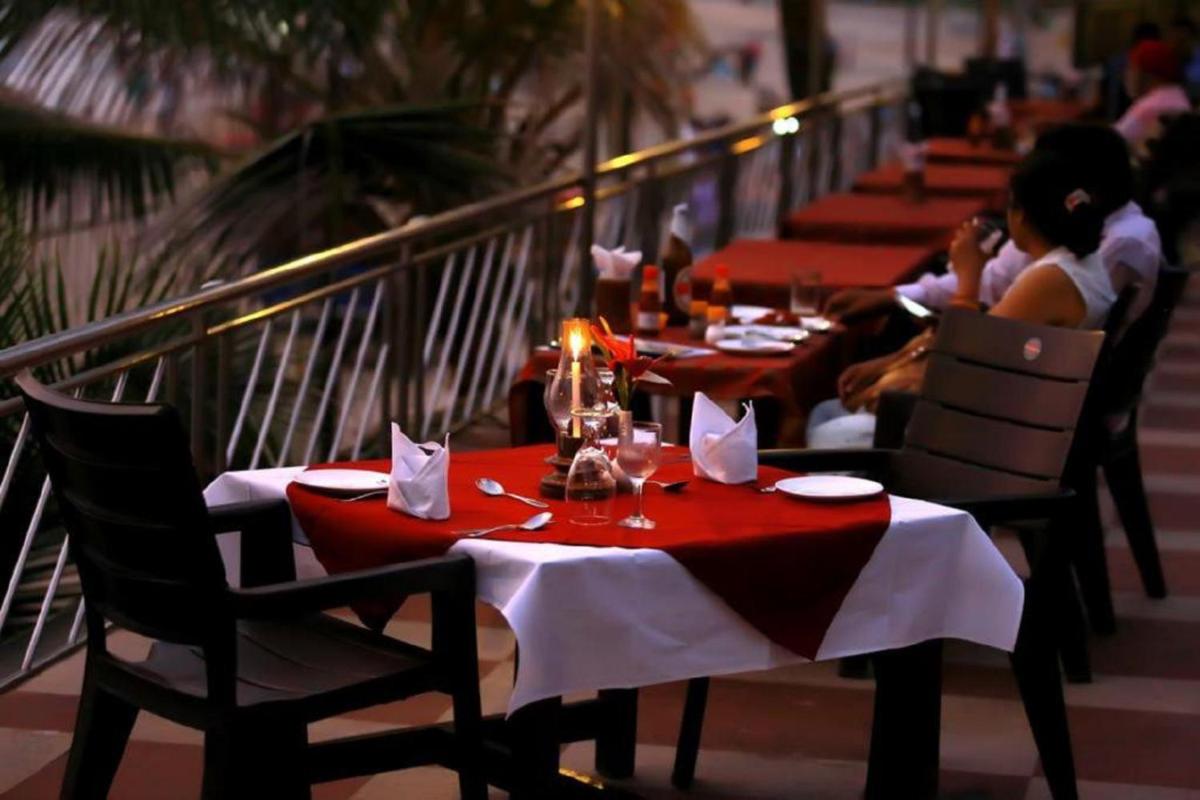 restaurant