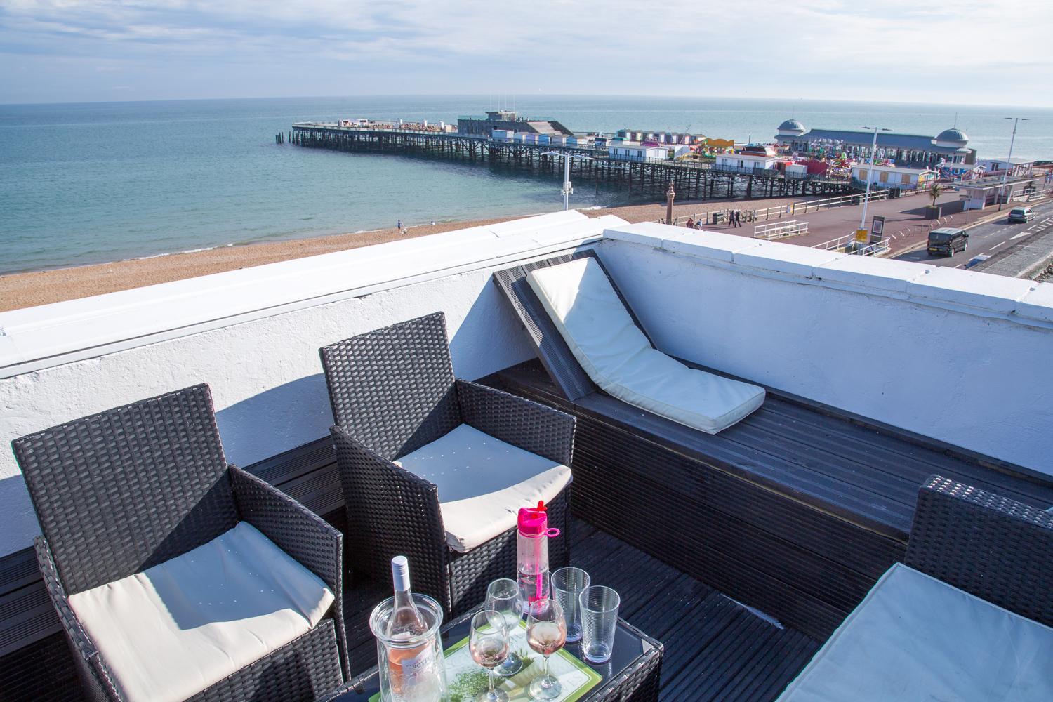 Seagulls Nest Beachfront Apartment With 3 Bedrooms view 3