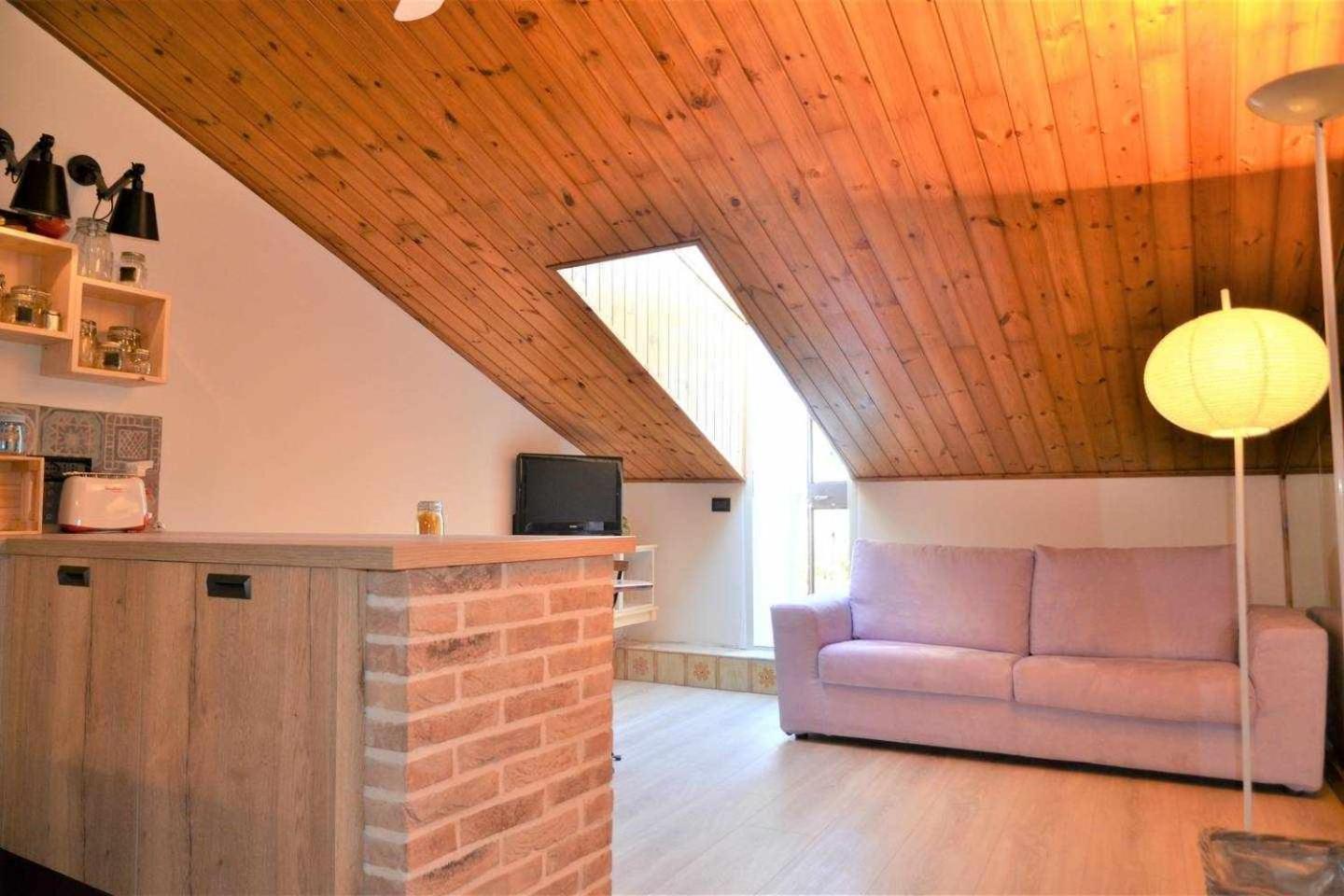 S.Croce Apt. close to Prato della Valle view 2