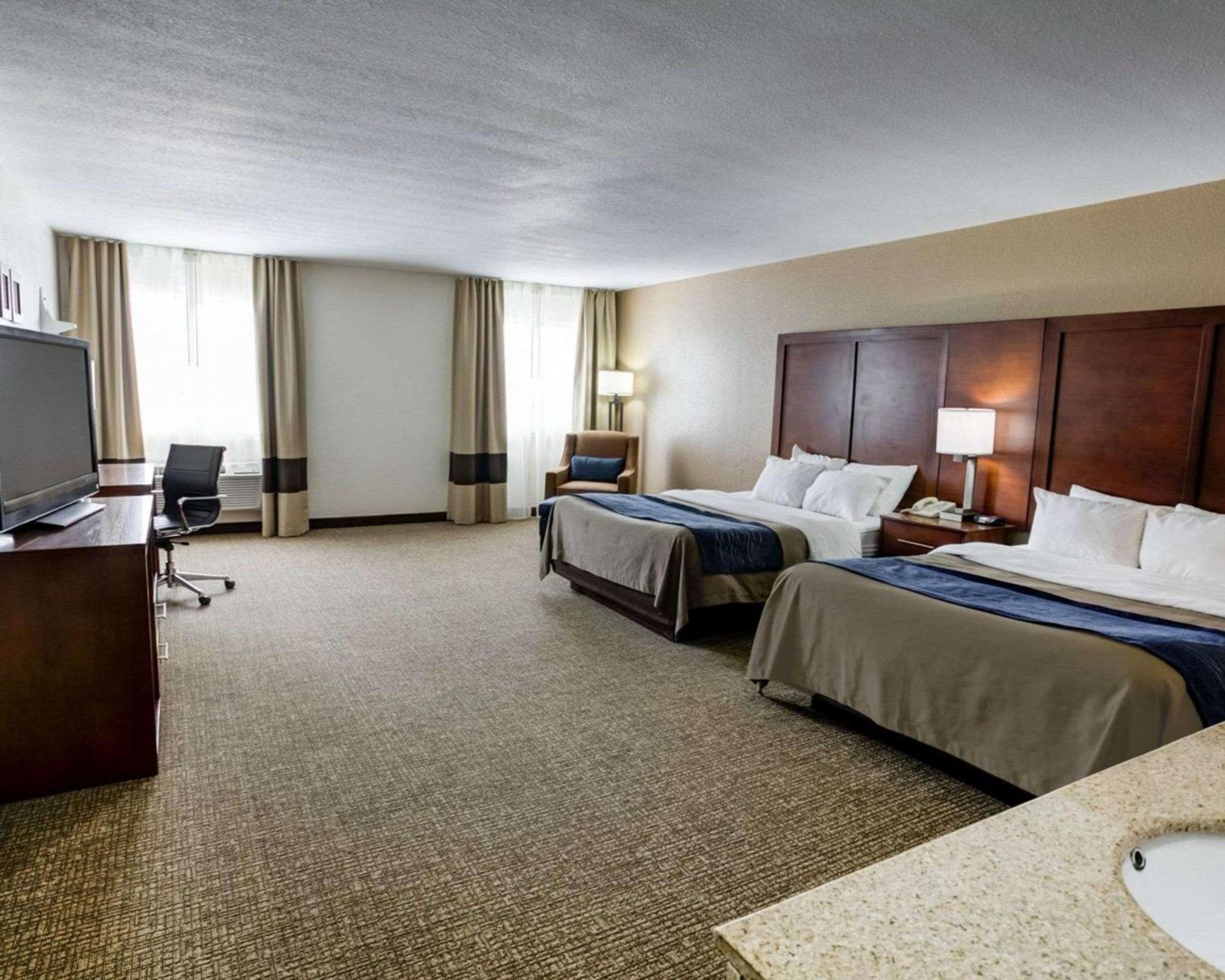 Kearney Vacations - Comfort Inn Kearney - Liberty - Property Image 12