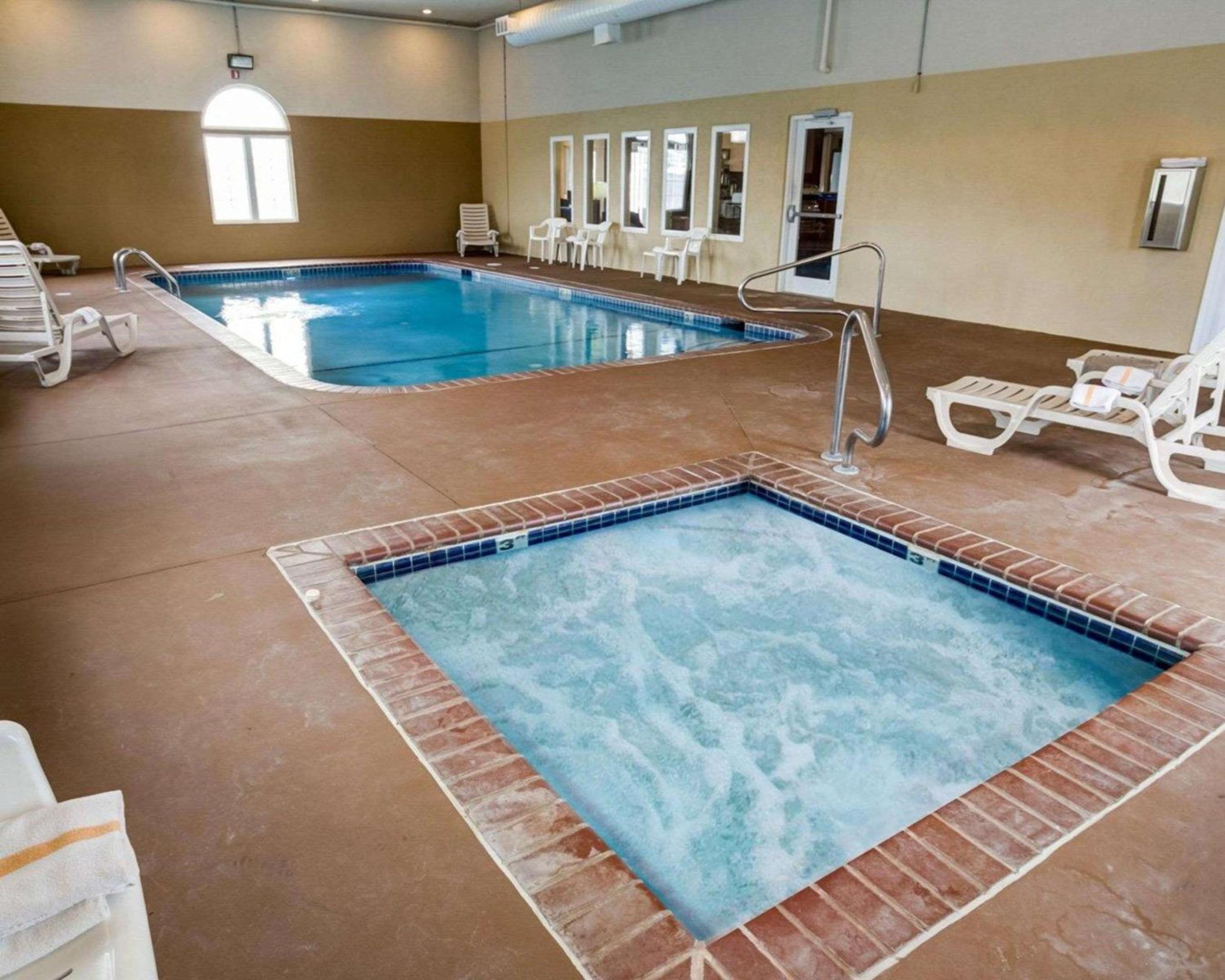 Kearney Vacations - Comfort Inn Kearney - Liberty - Property Image 9