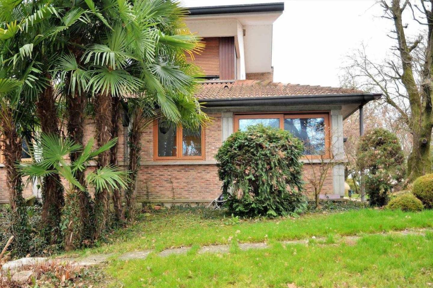 Padova Villetta con ampio parco privato view 3
