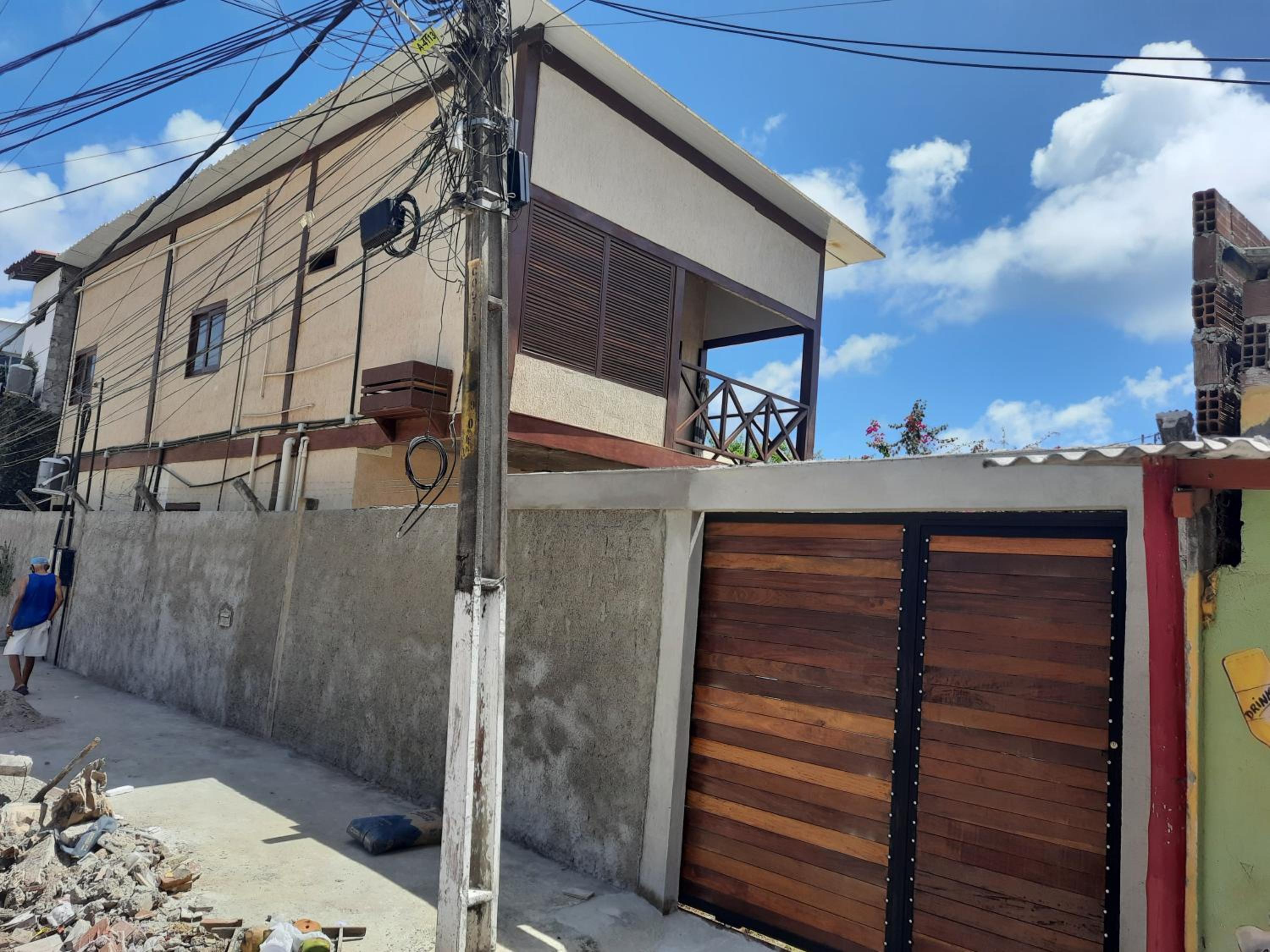 Casa ampla com piscina e hidromassagem