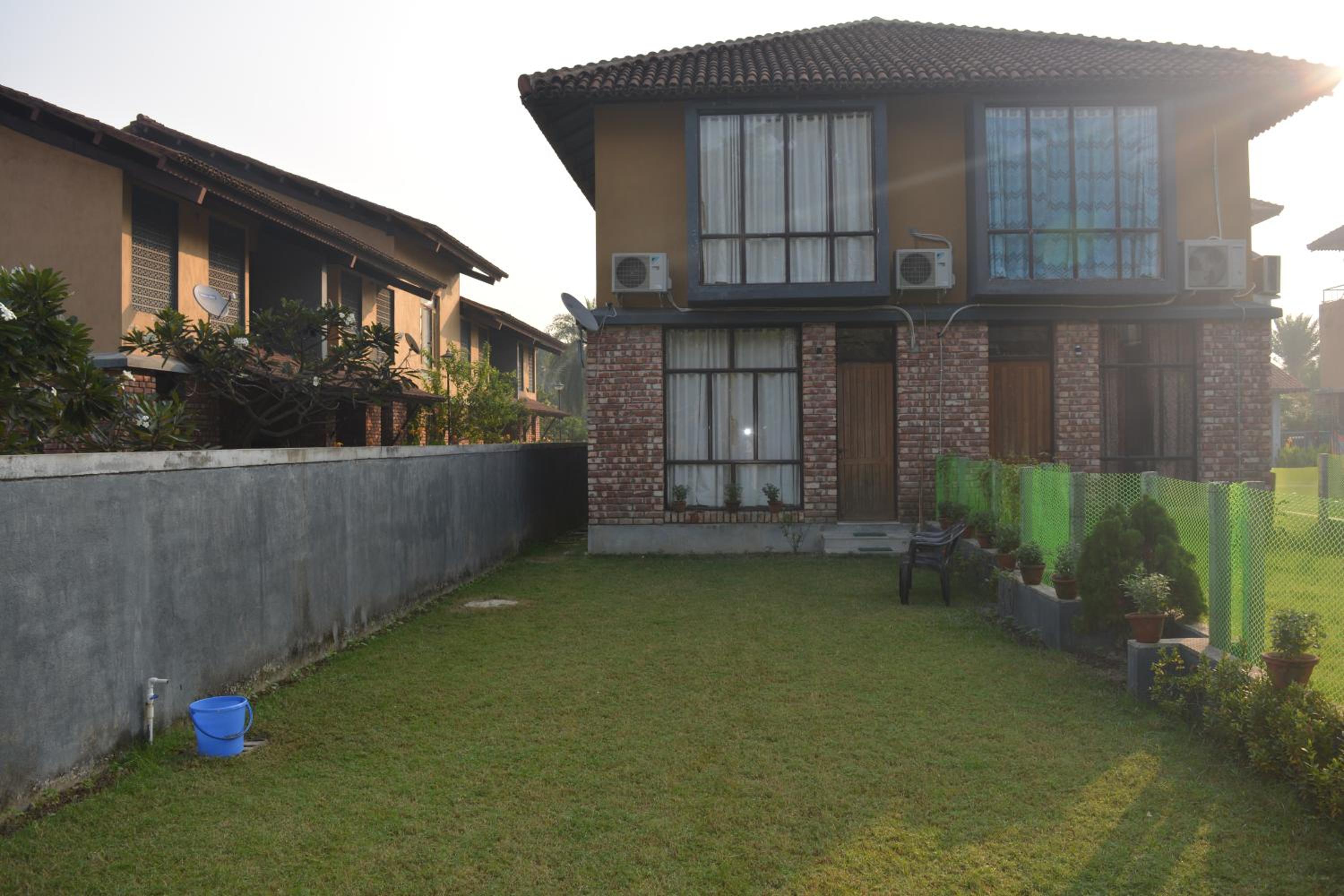 Photo 8