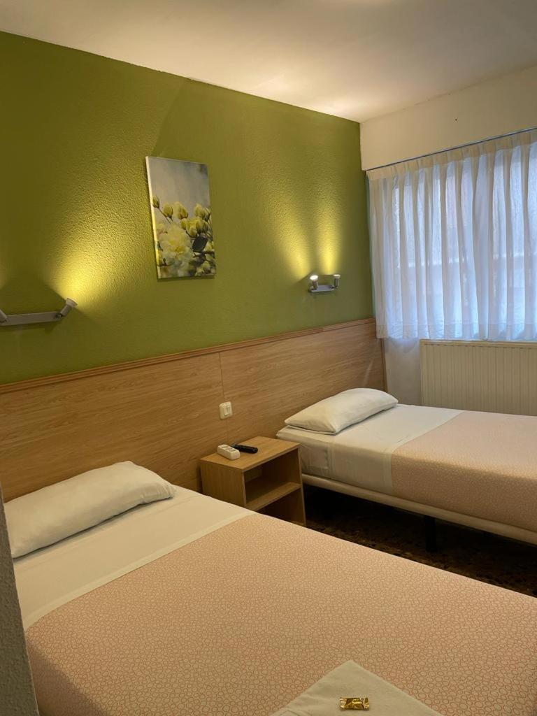 Hostal Milmarcos