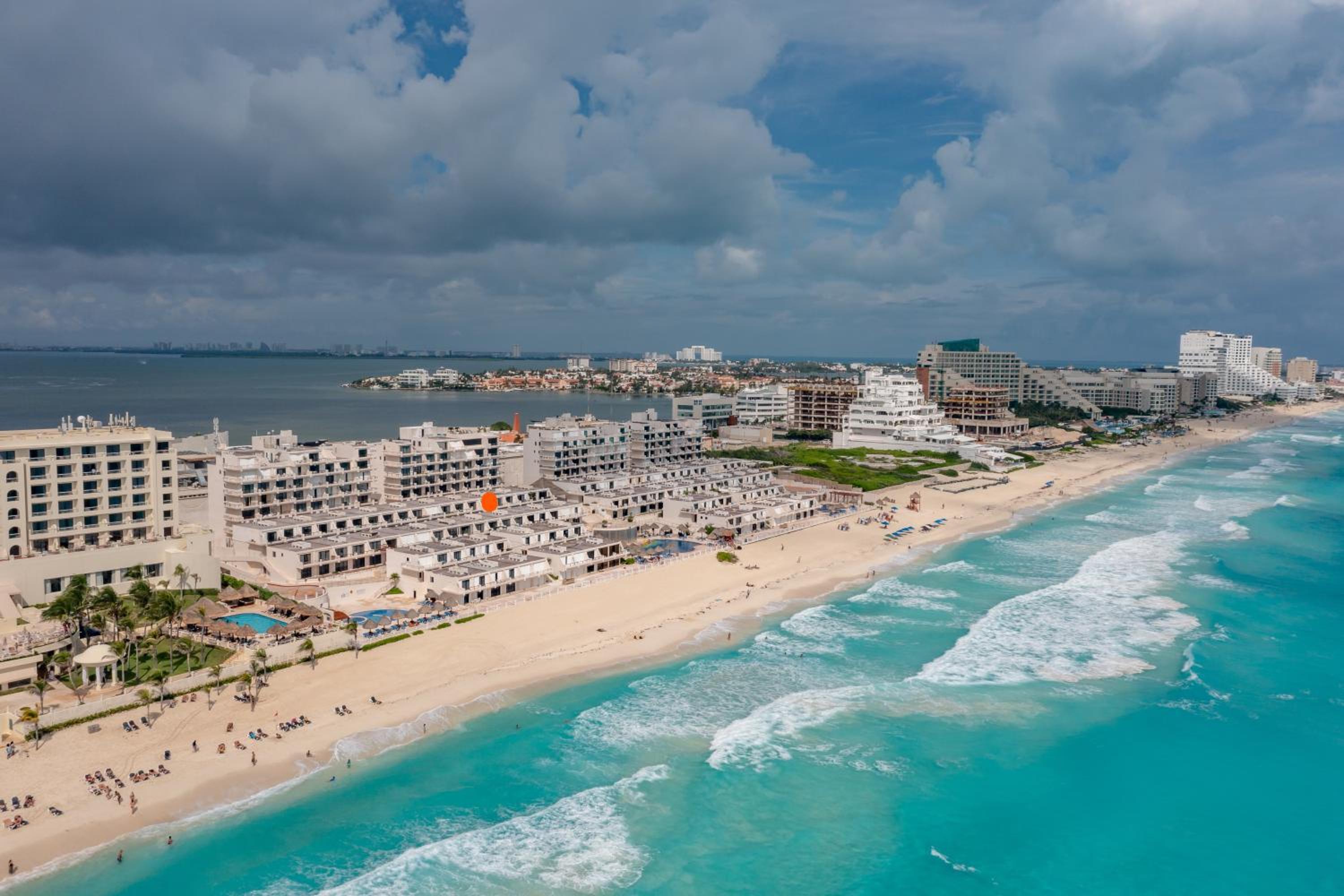 Amazing Caribbean Ocean view at Villas Marlin in Cancun