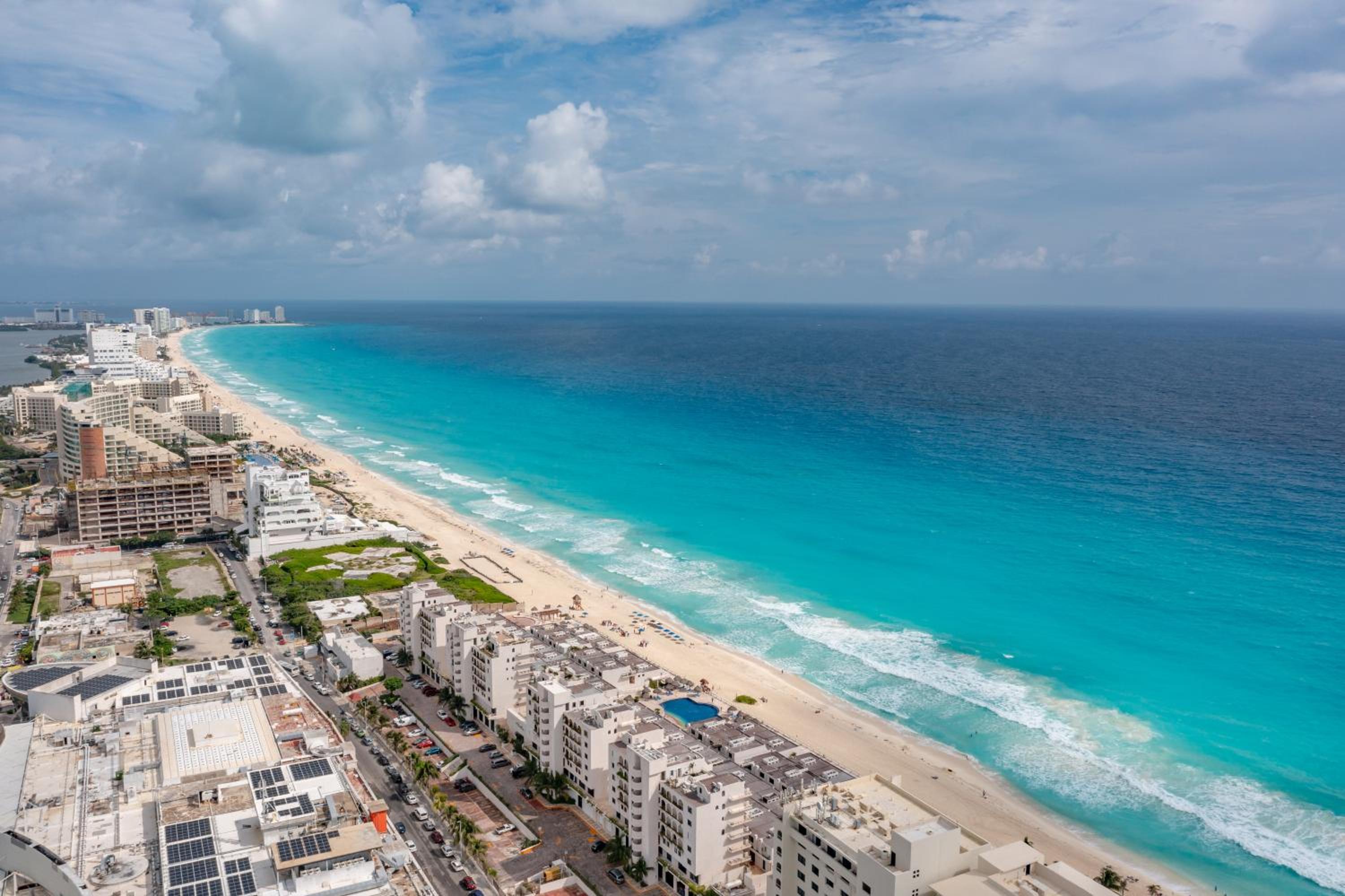 Amazing Caribbean Ocean view at Villas Marlin in Cancun