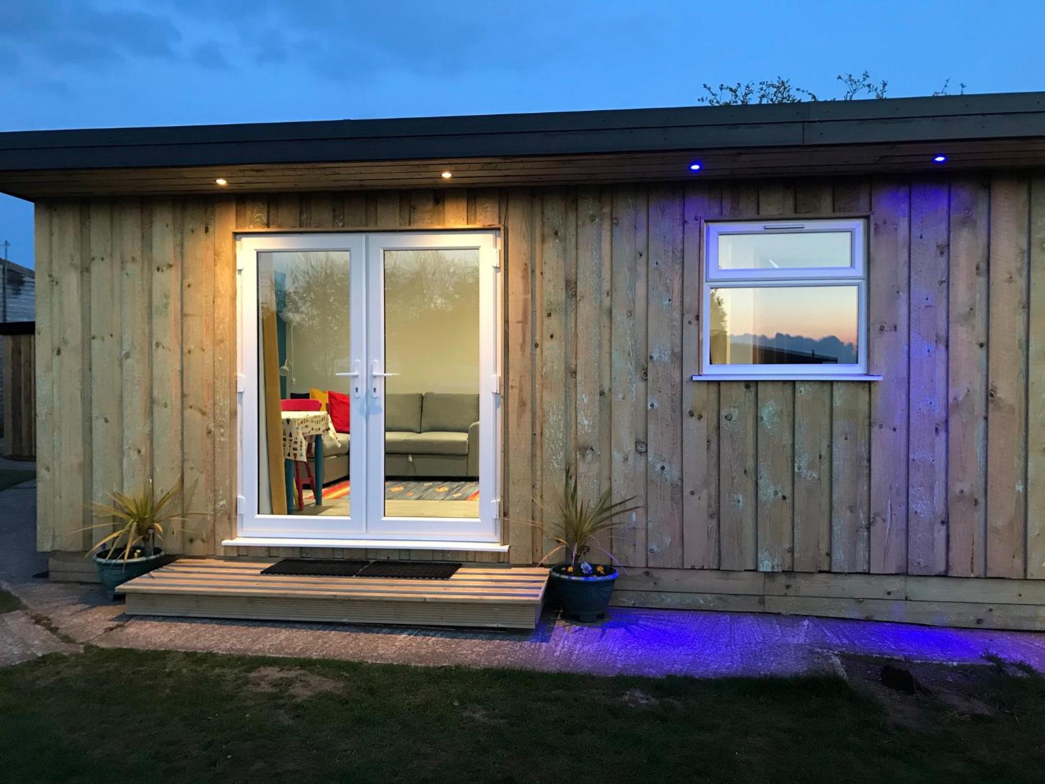 Kingfisher Glamping Cabin view 2
