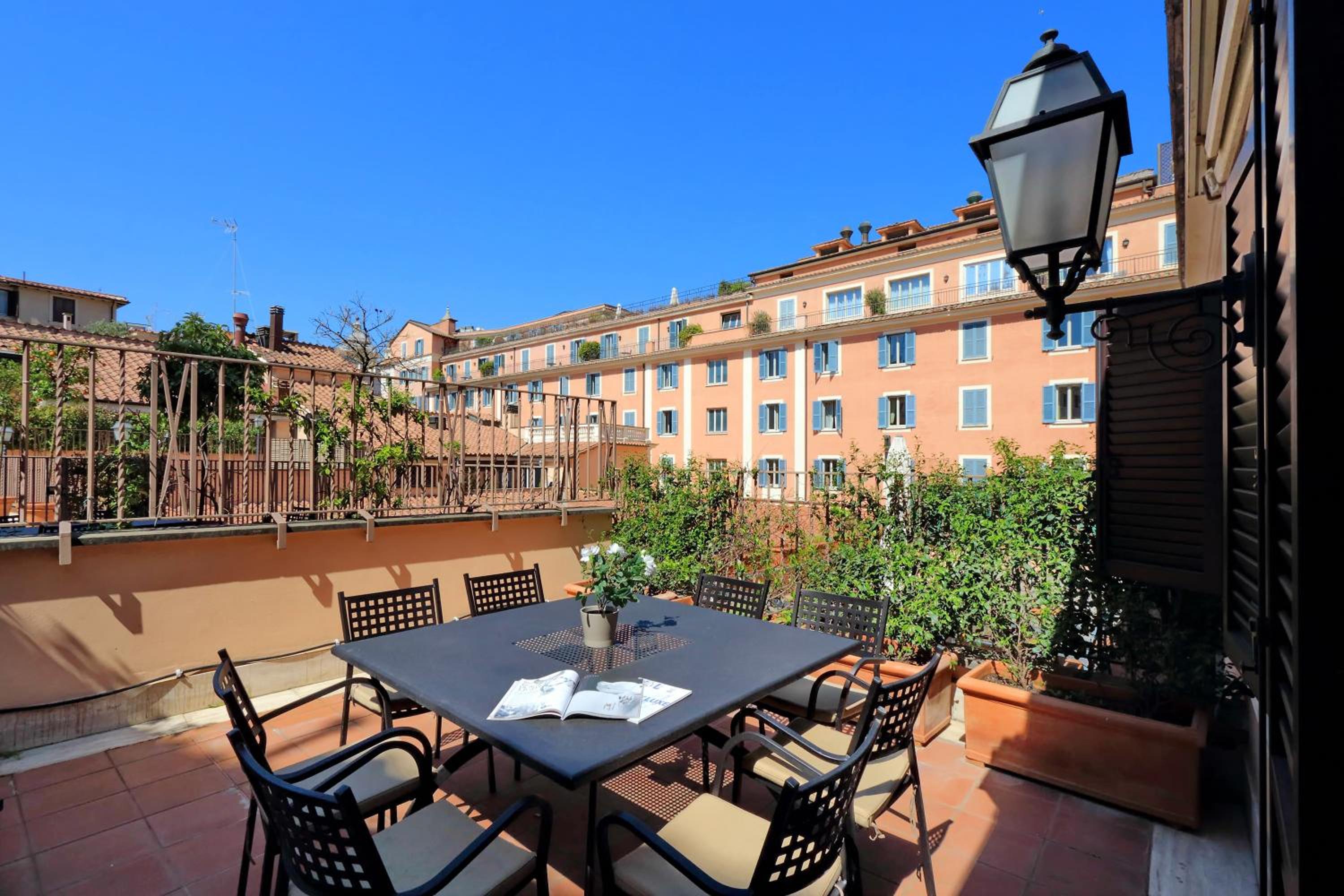 Piazzetta Margutta - My Extra Home
