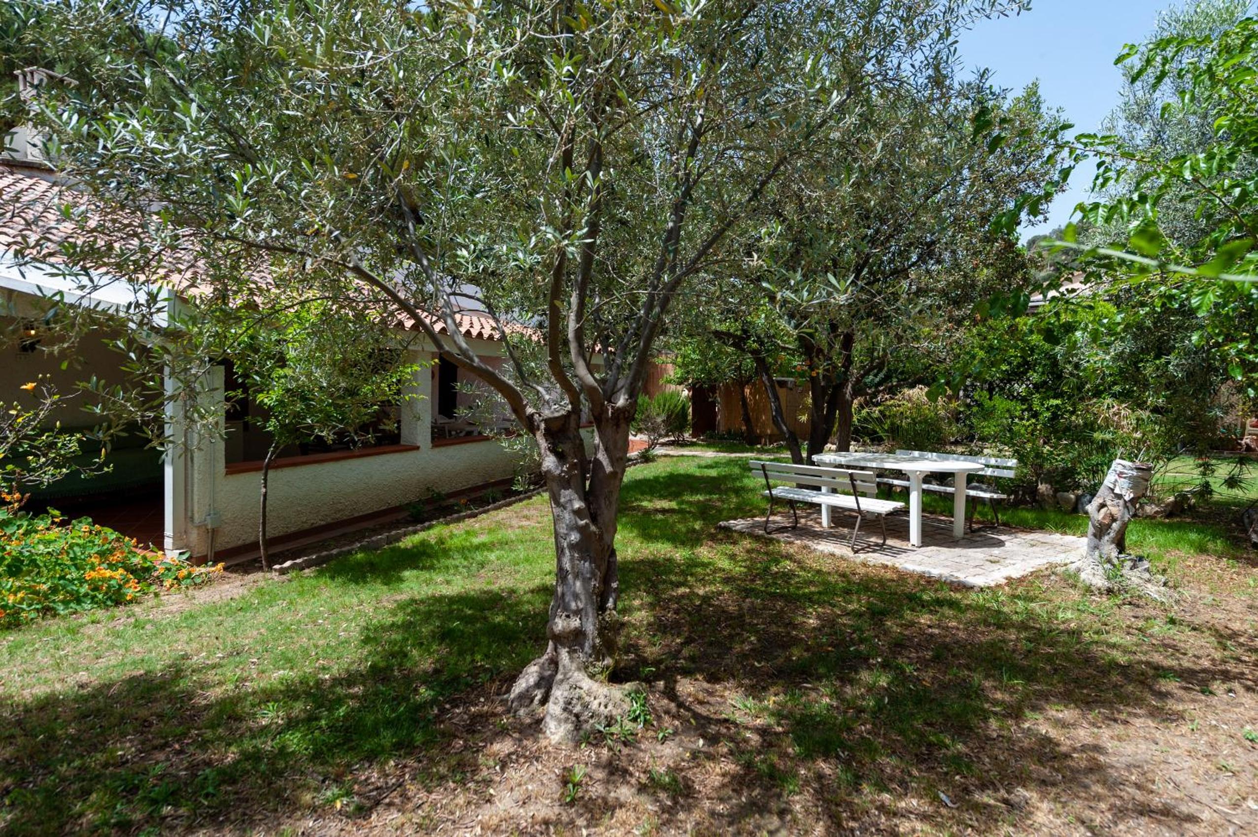Guest House Villa Verde - Short Term Room Rentals