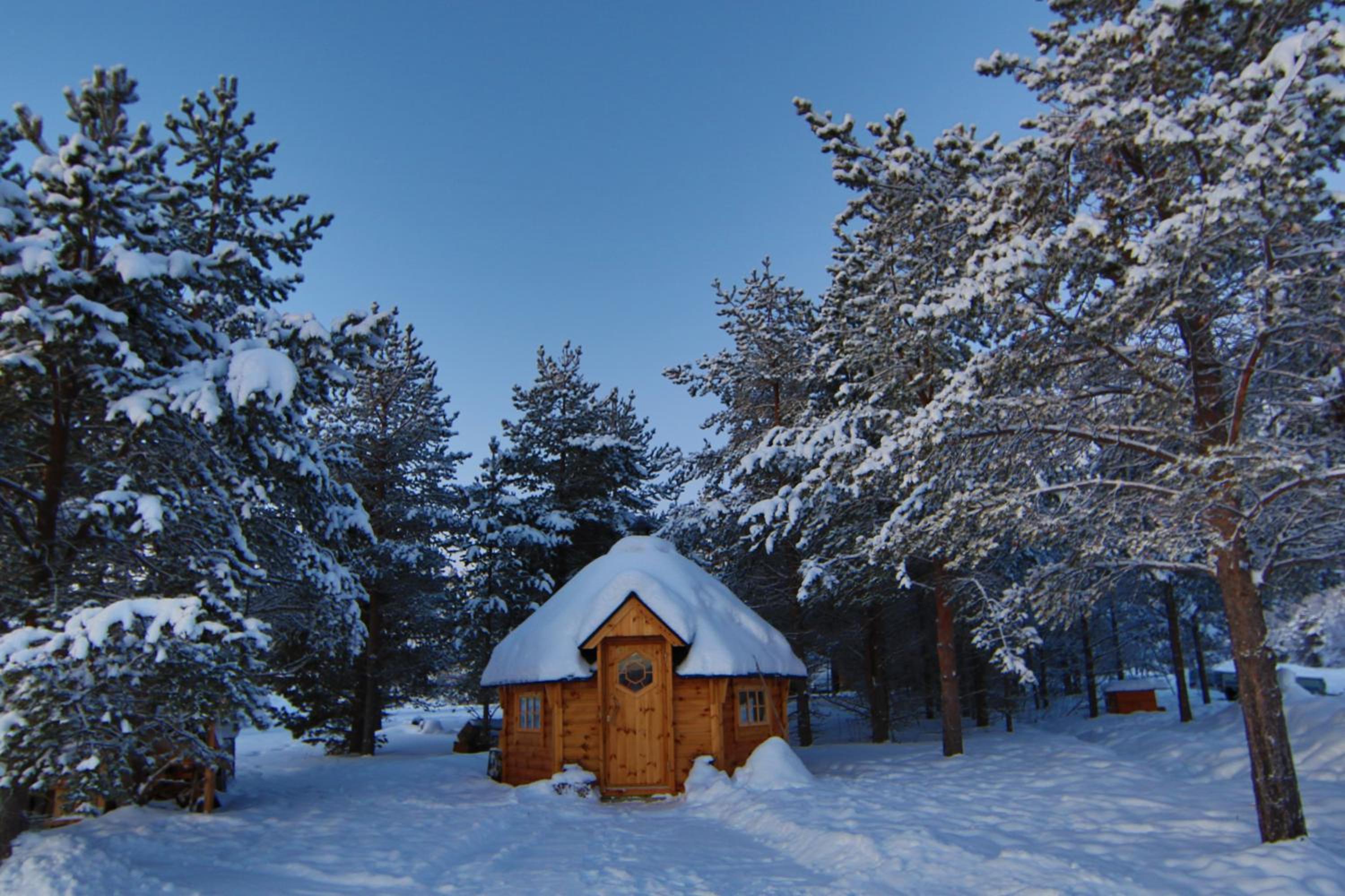 Lake Inari Mobile Cabins