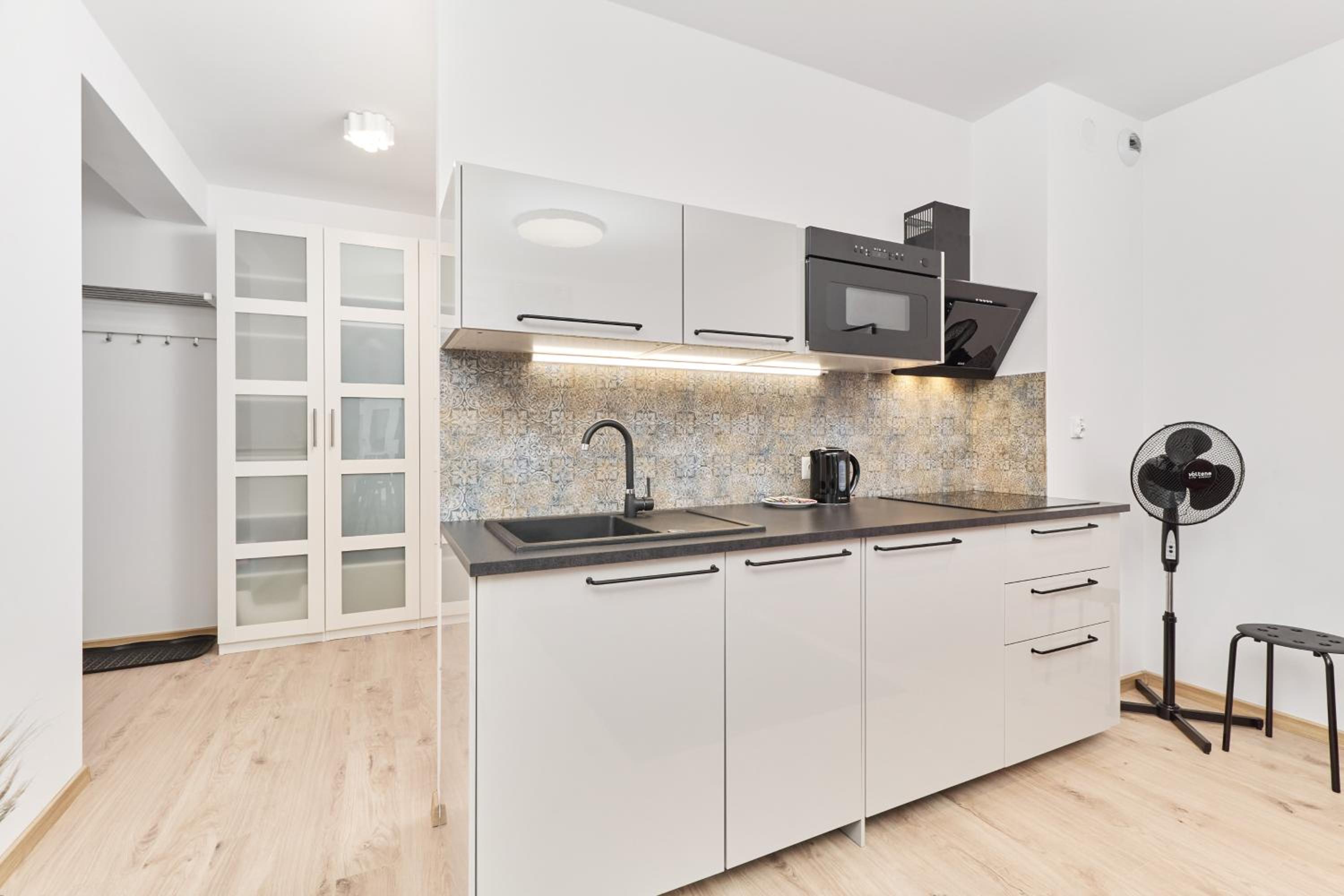 Studio Księcia Witolda 32 by Renters view 3