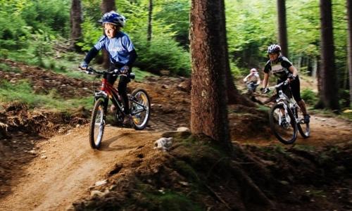 Massage chair -all-year HOT TUB - kids playground - bike trails