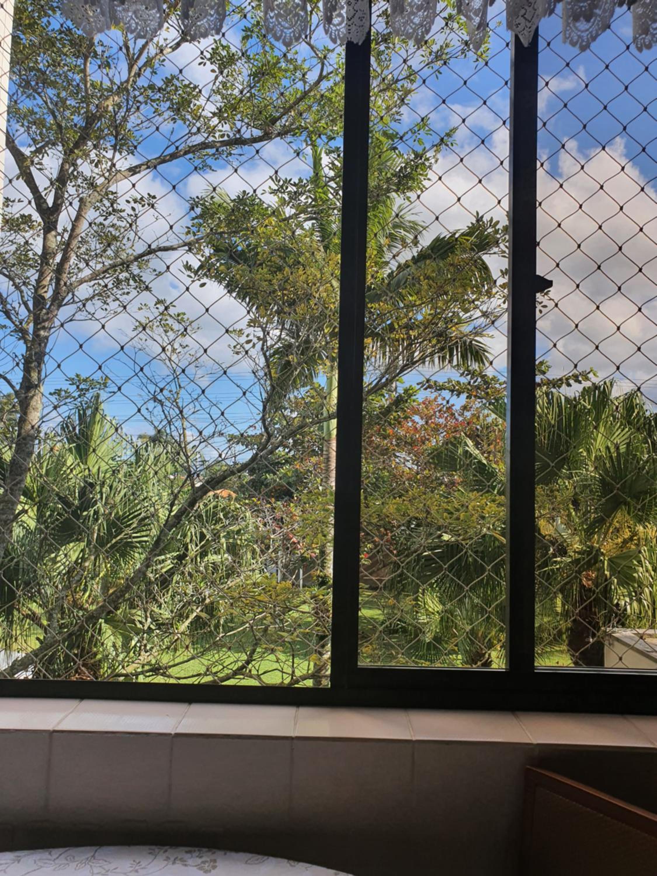 Apto com Jardim na Praia
