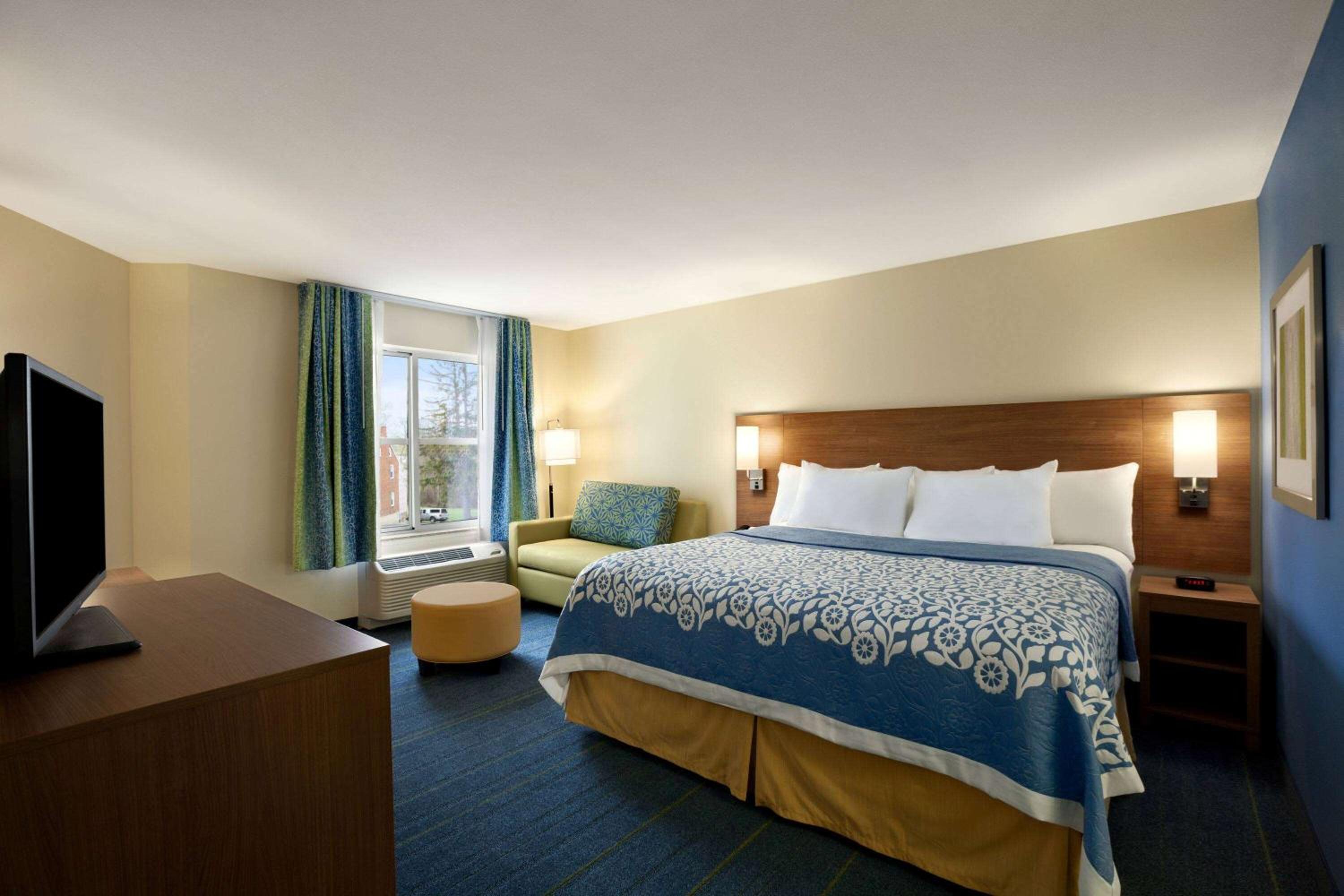 Sleep Inn & Suites Altoona North