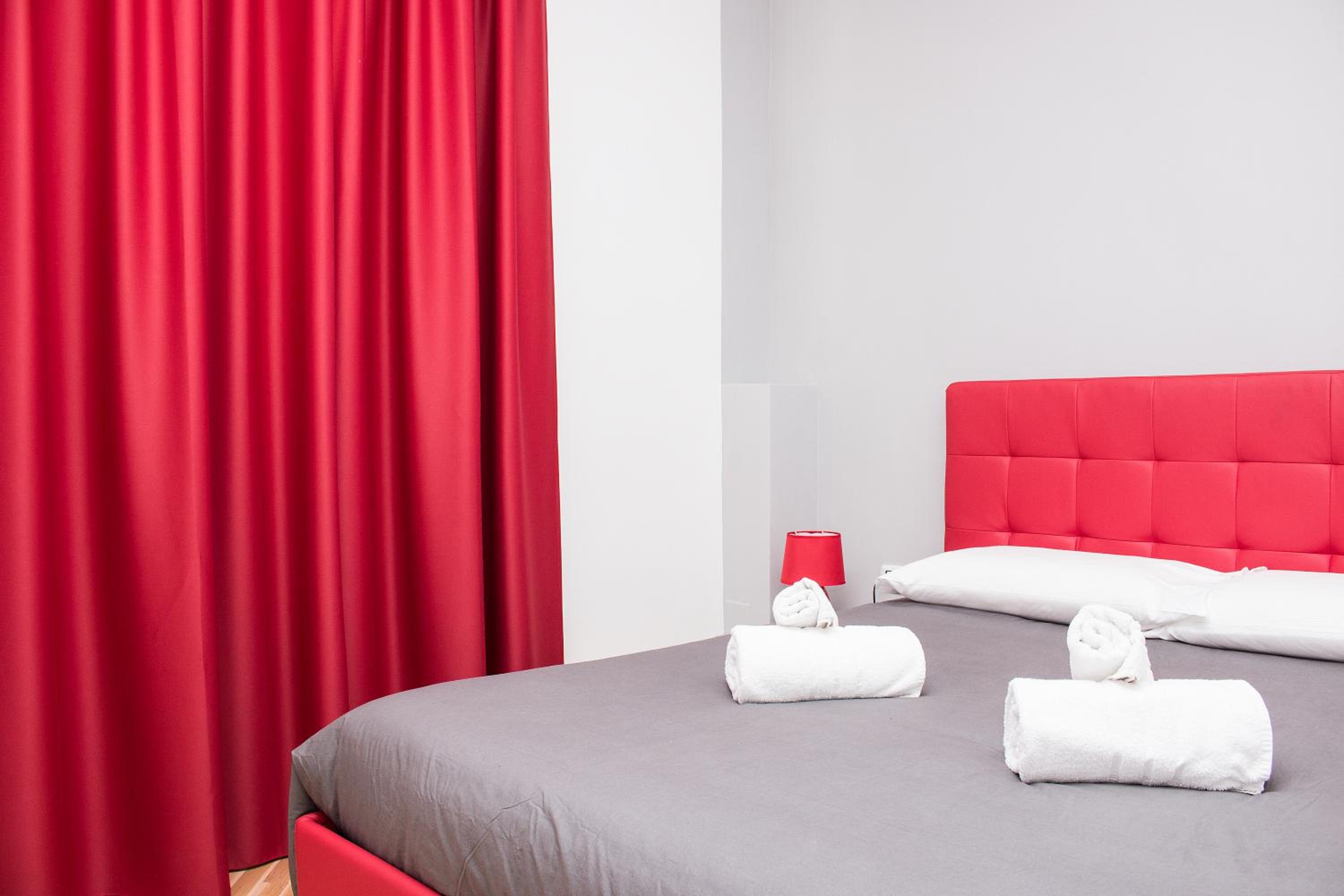 BARBAJA SUITES IN STREET TOLEDO 205