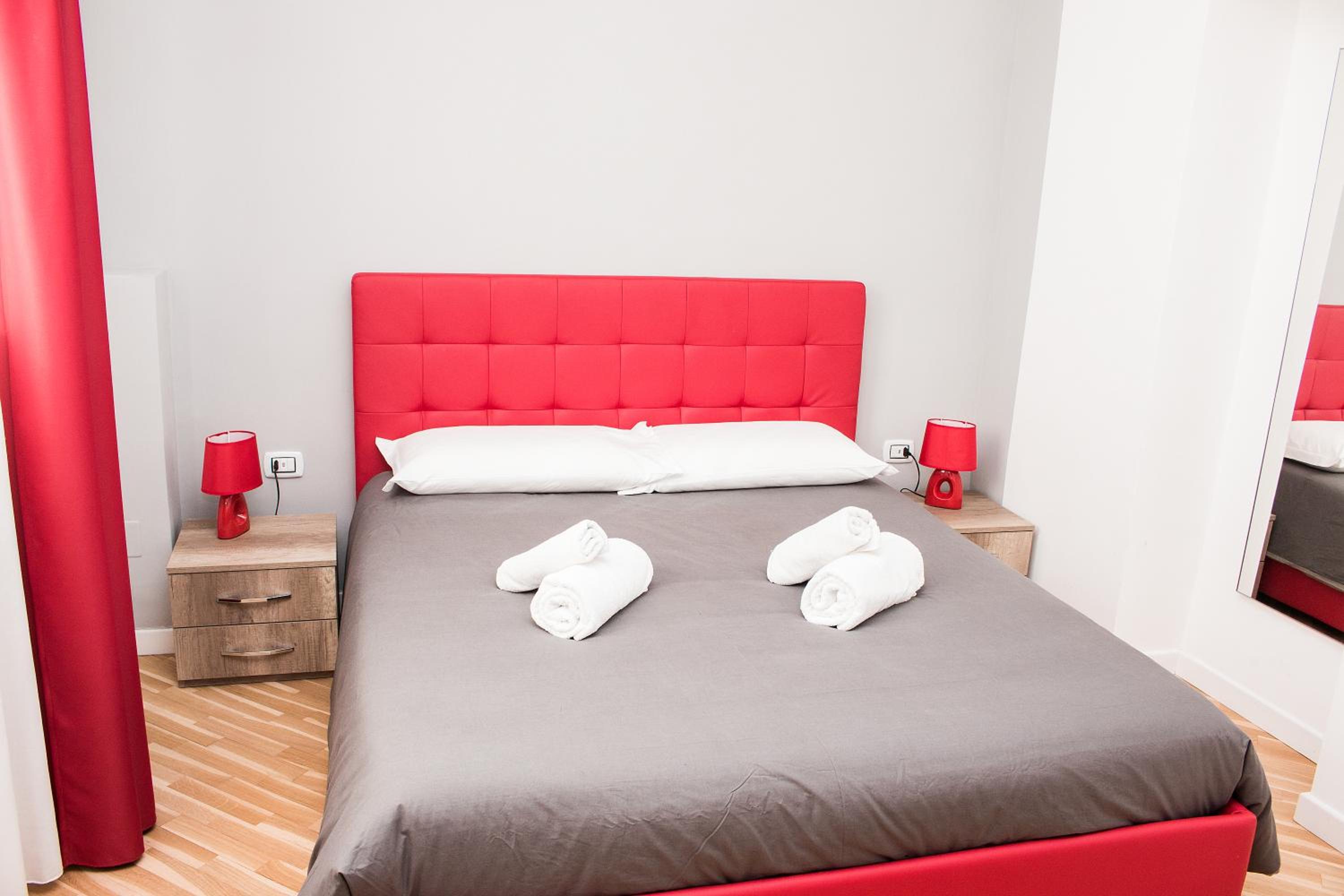 BARBAJA SUITES IN STREET TOLEDO 205