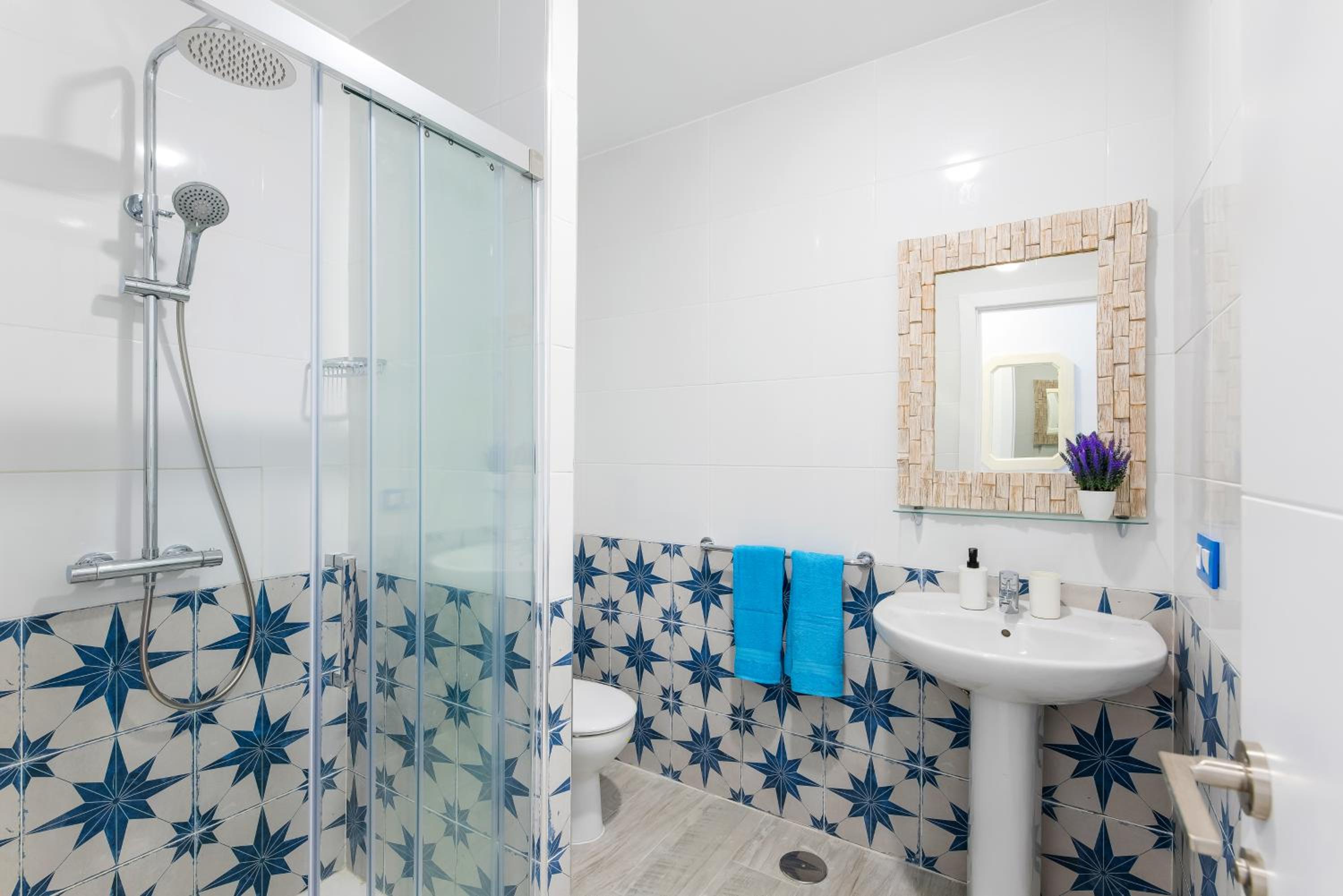OKEANOS Eco Guest House