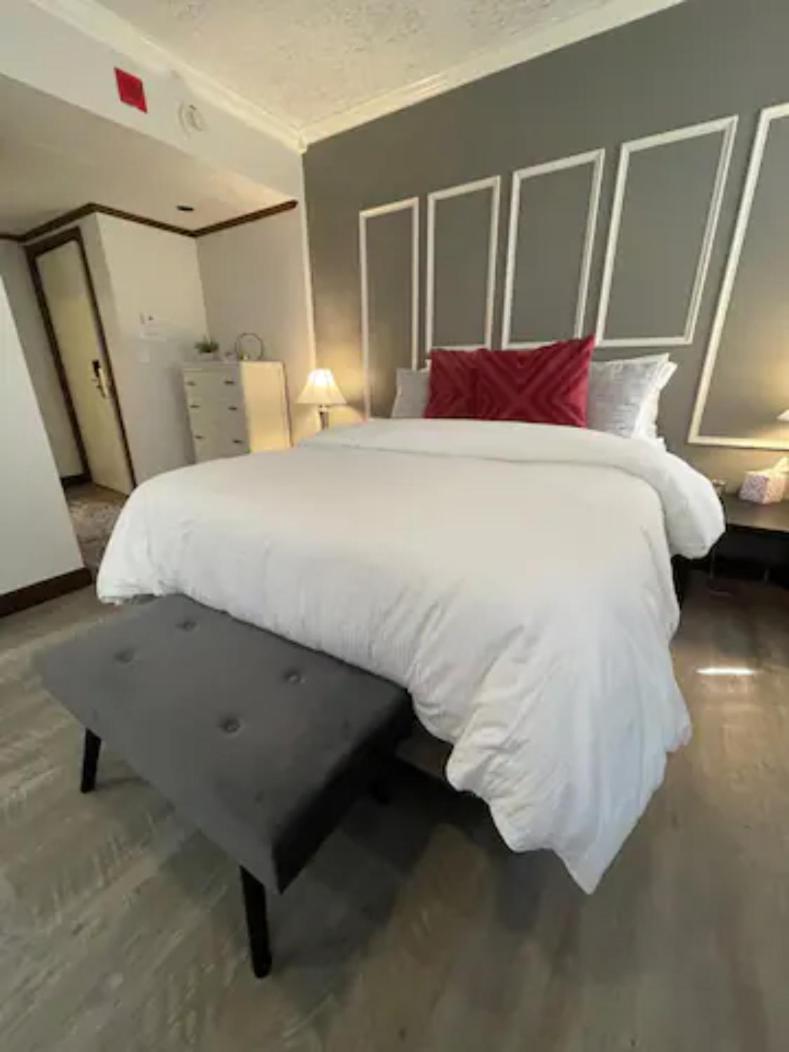 Bartlesville Vacations - Hotel Phillips - Property Image 36