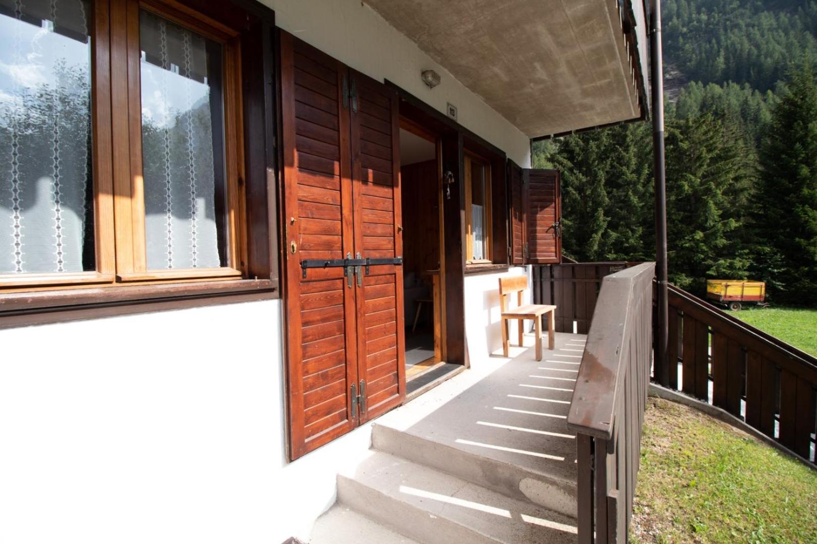 A un passo dagli impianti - Penia di Canazei view 4