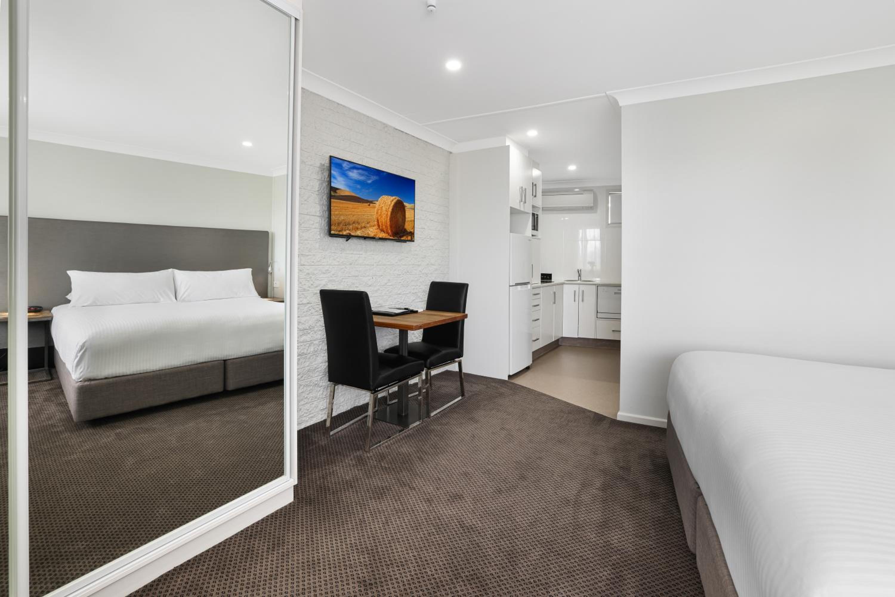 The Duck Inn Apartments