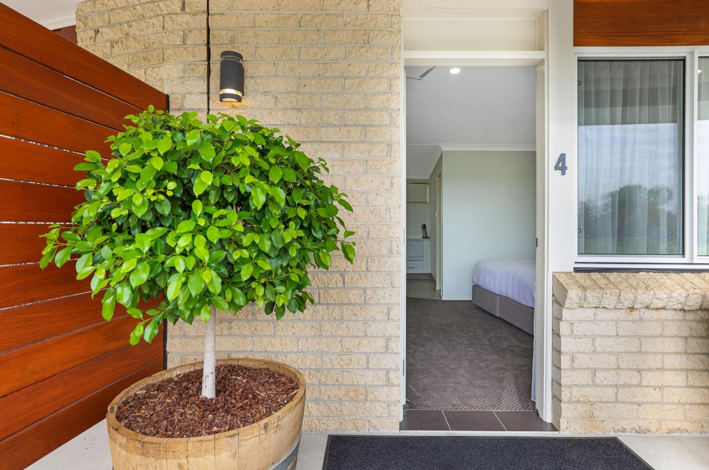 The Duck Inn Apartments