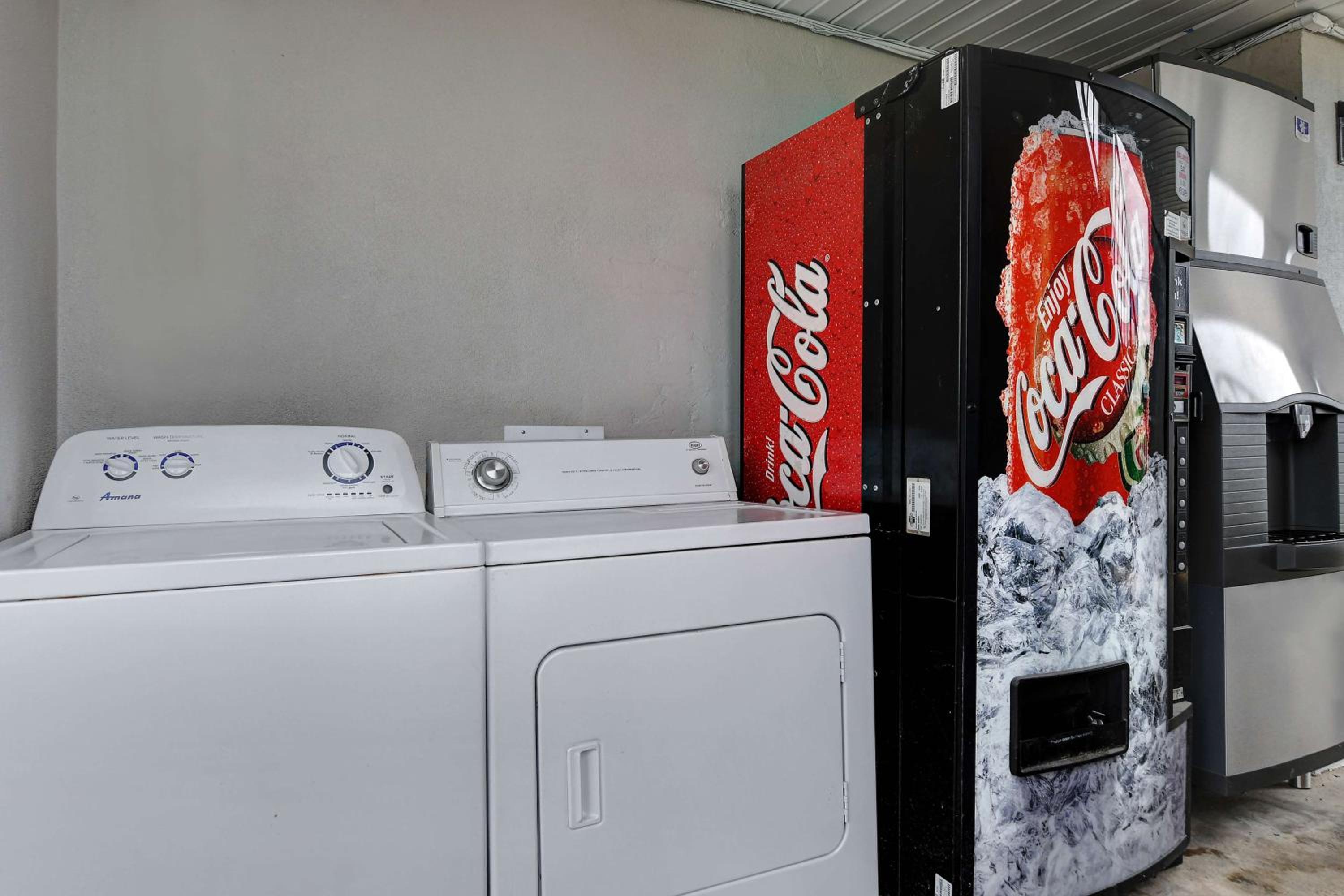 Meridian Vacations - Studio 6 Meridian, MS Bonita Lakes - Property Image 3