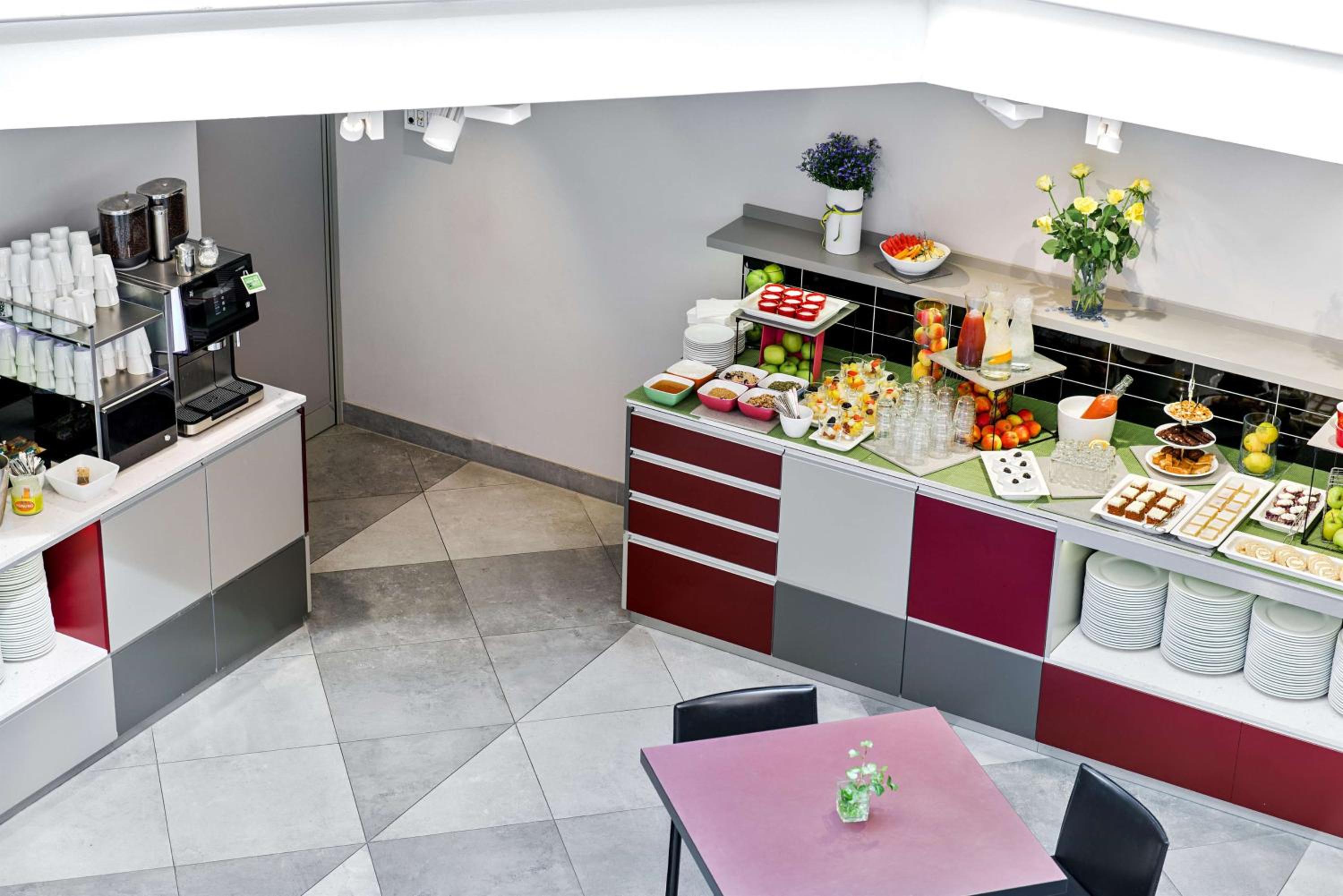 Stockholm Vacations - Scandic Klara - Property Image 2
