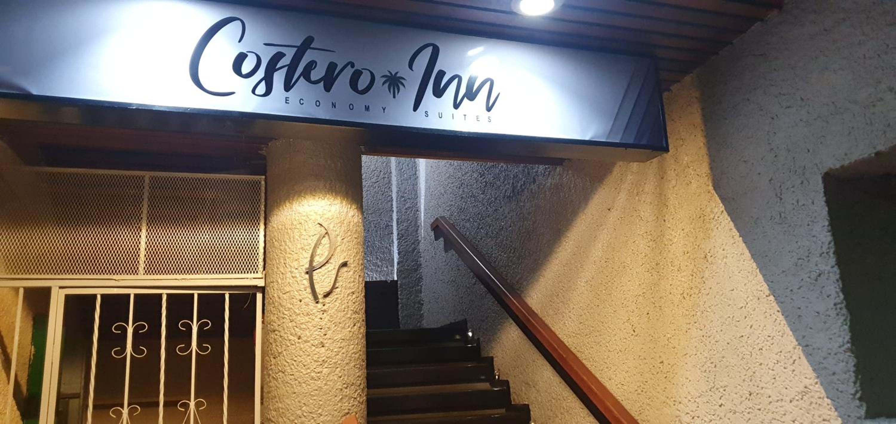 Hotel Costero Inn - Image 1