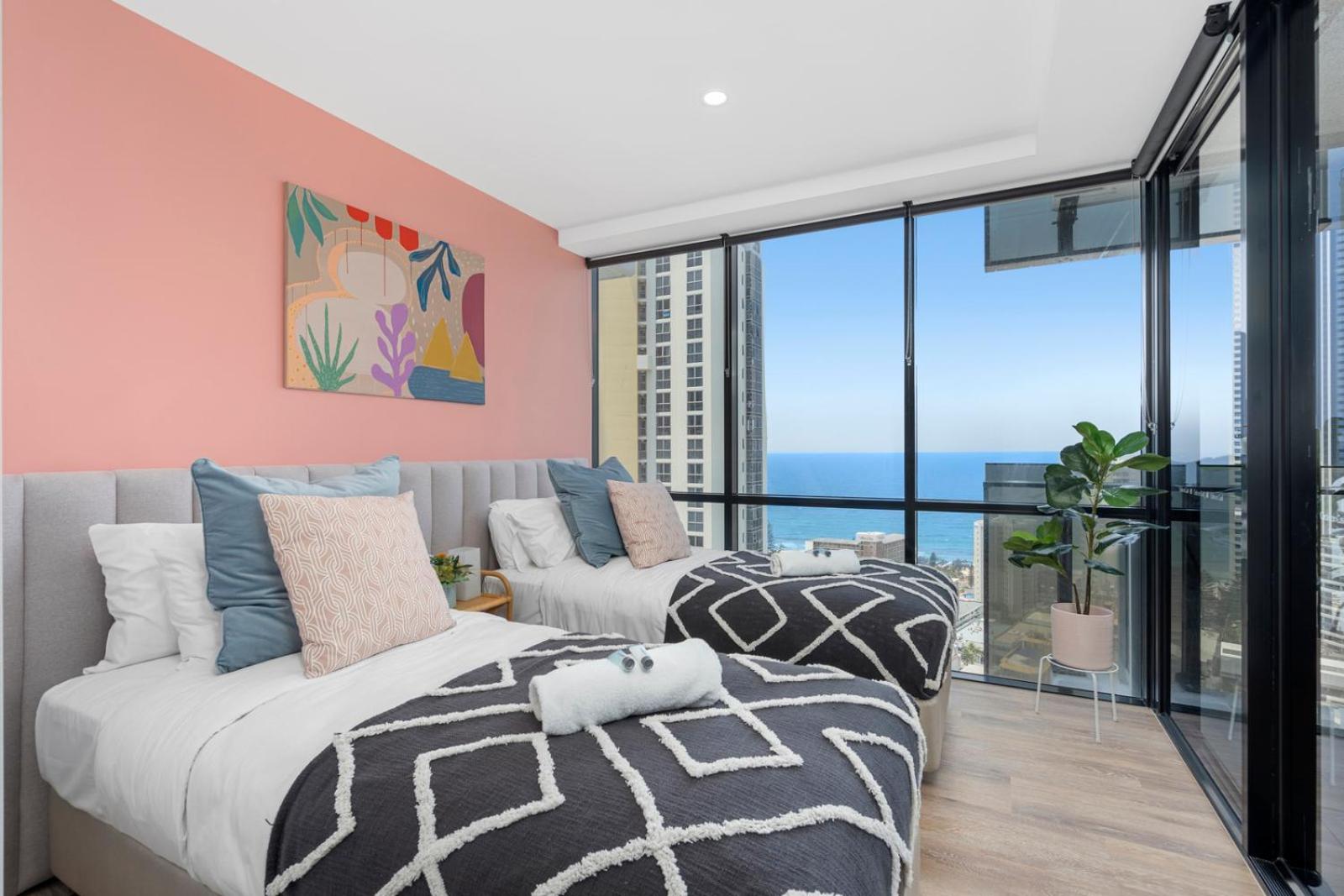 Circle on Cavill 2, 3, 4 & 5 Bedroom SkyHomes & SUB PENTHOUSES by Gold Coast Holidays