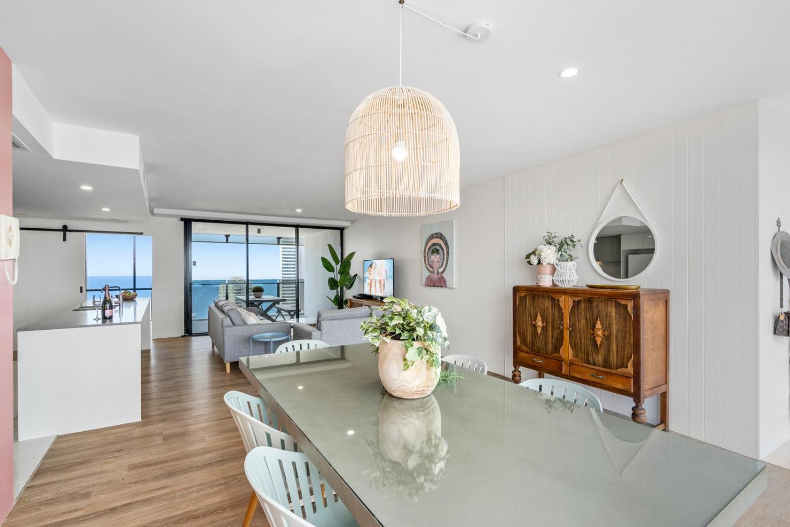 Circle on Cavill 2, 3, 4 & 5 Bedroom SkyHomes & SUB PENTHOUSES by Gold Coast Holidays