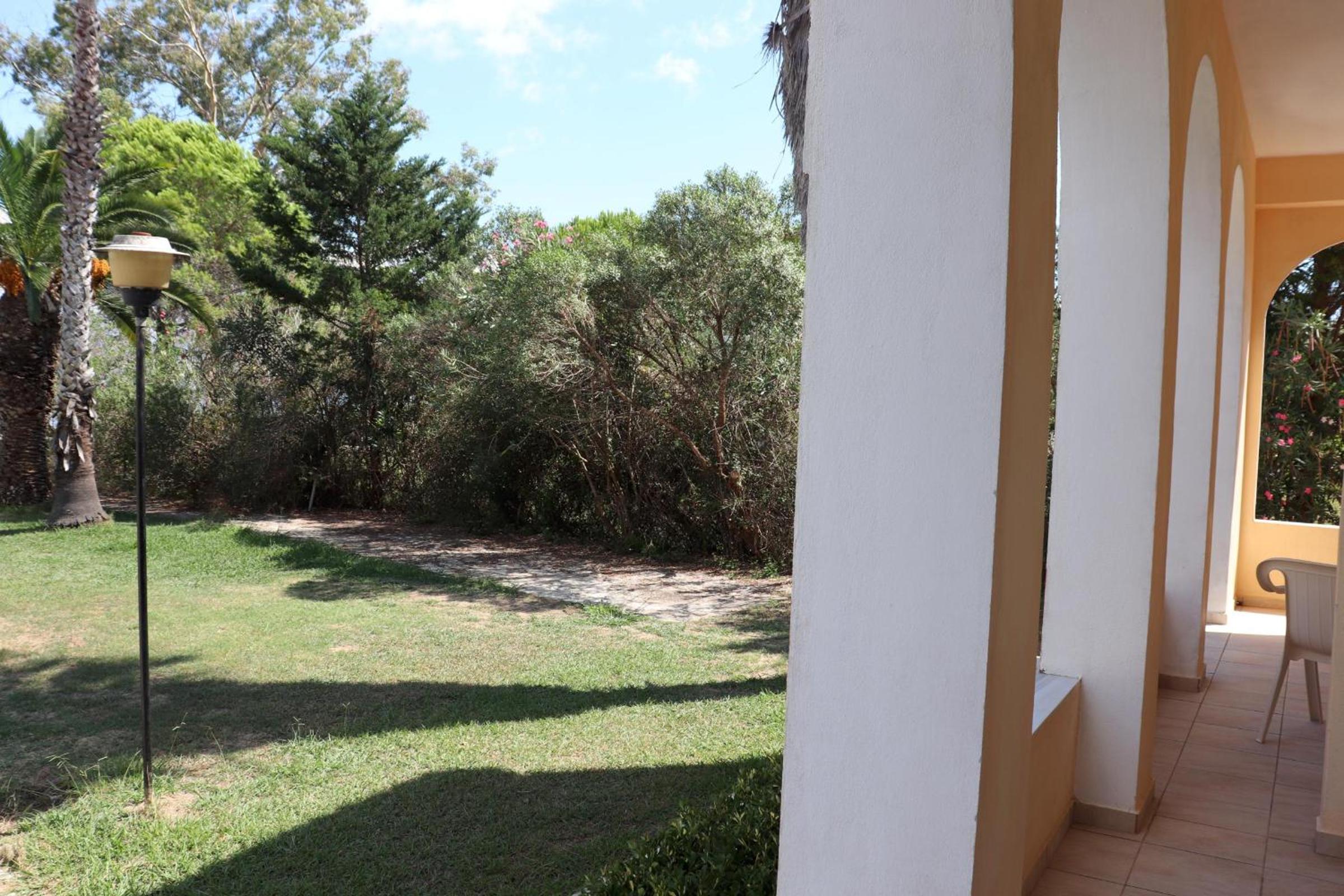 Photo 13