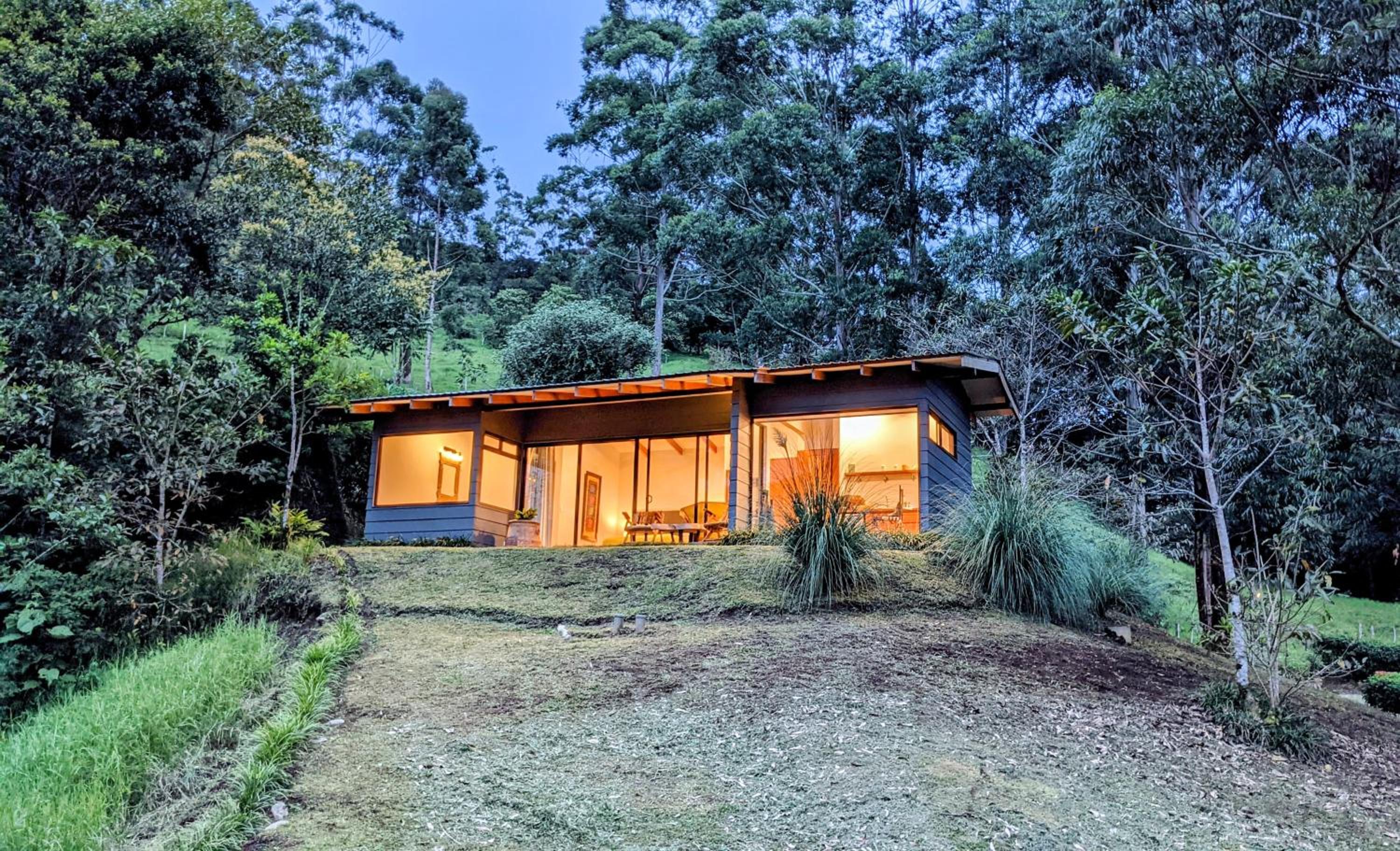 Olingo Monteverde - Stunning Home Near Adventure Parks