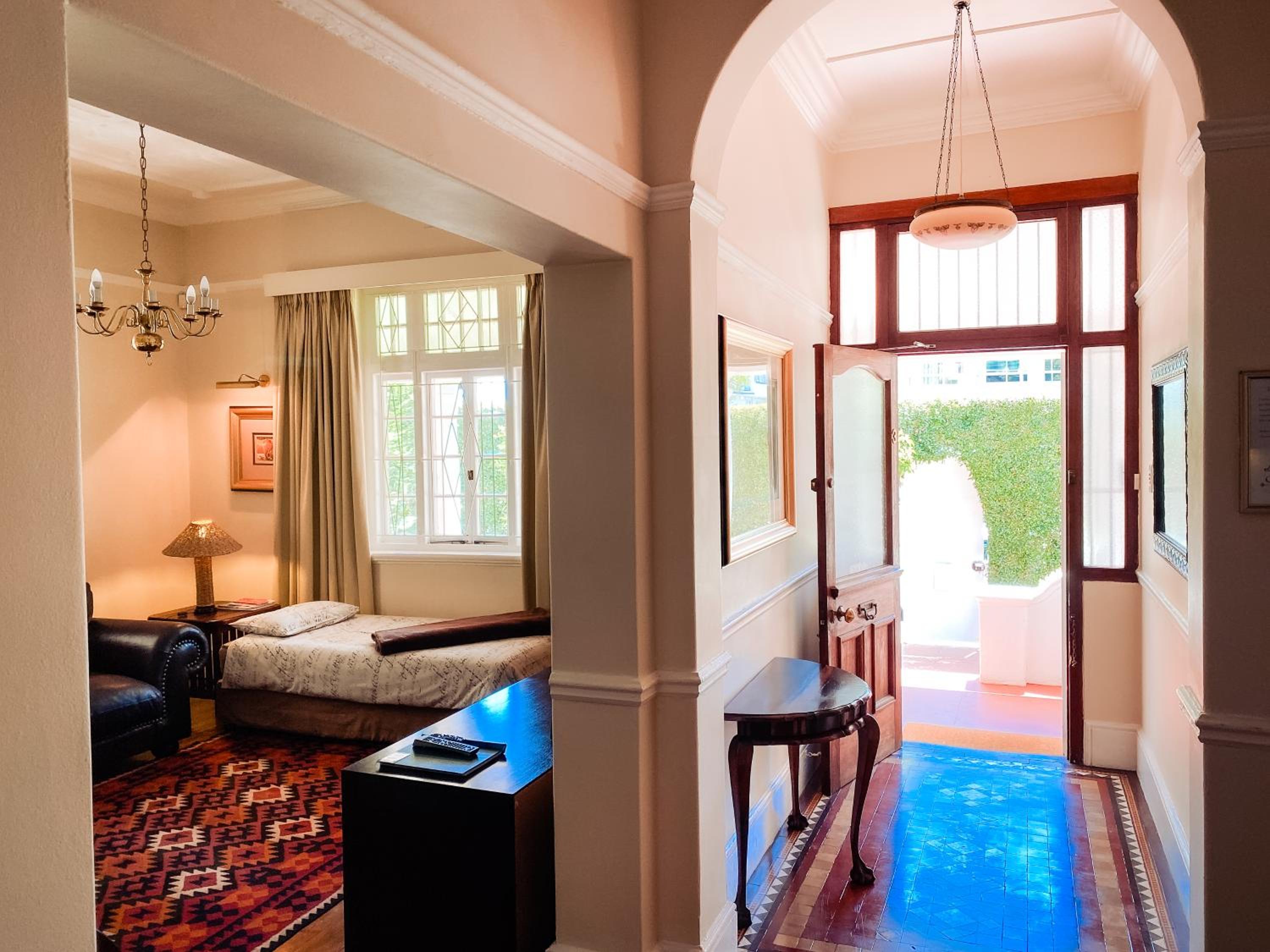 5 Camp Street Guesthouse & Self-catering
