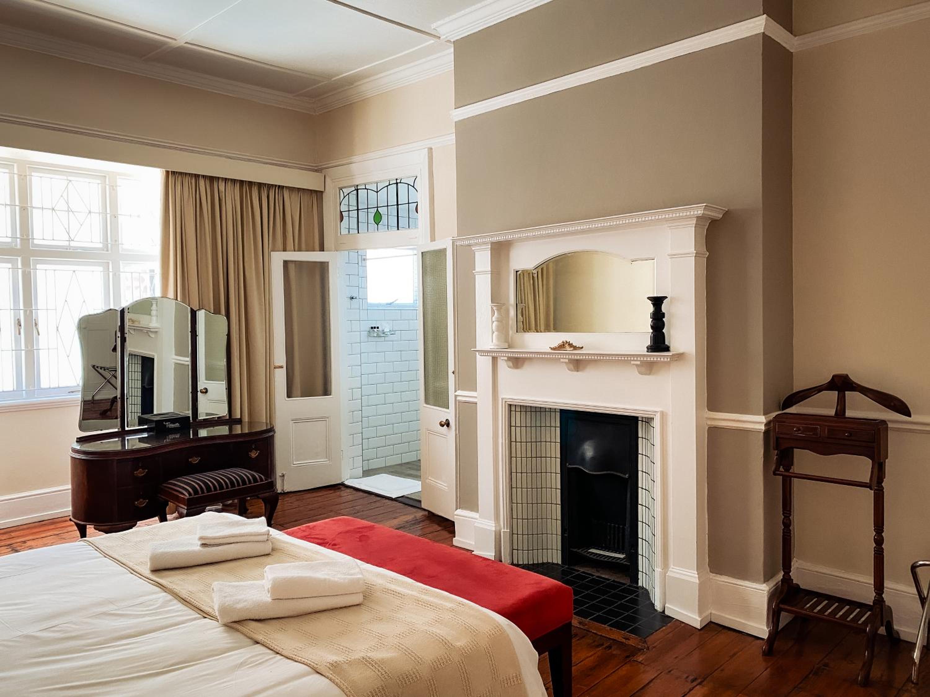 5 Camp Street Guesthouse & Self-catering