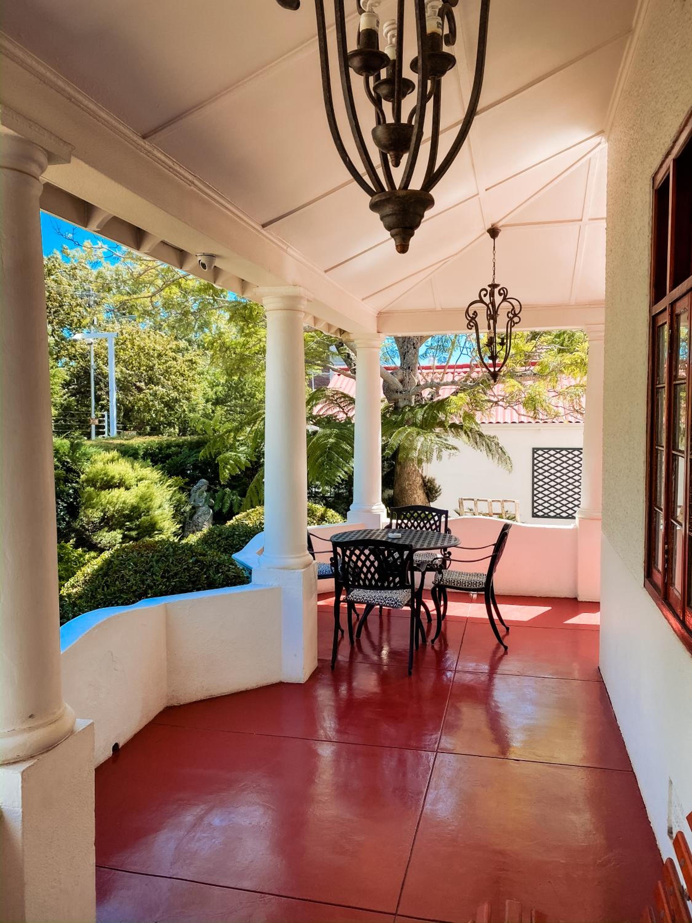 5 Camp Street Guesthouse & Self-catering