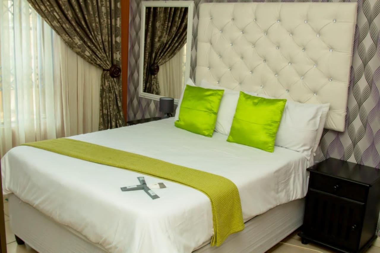 Vakhusi Guesthouse
