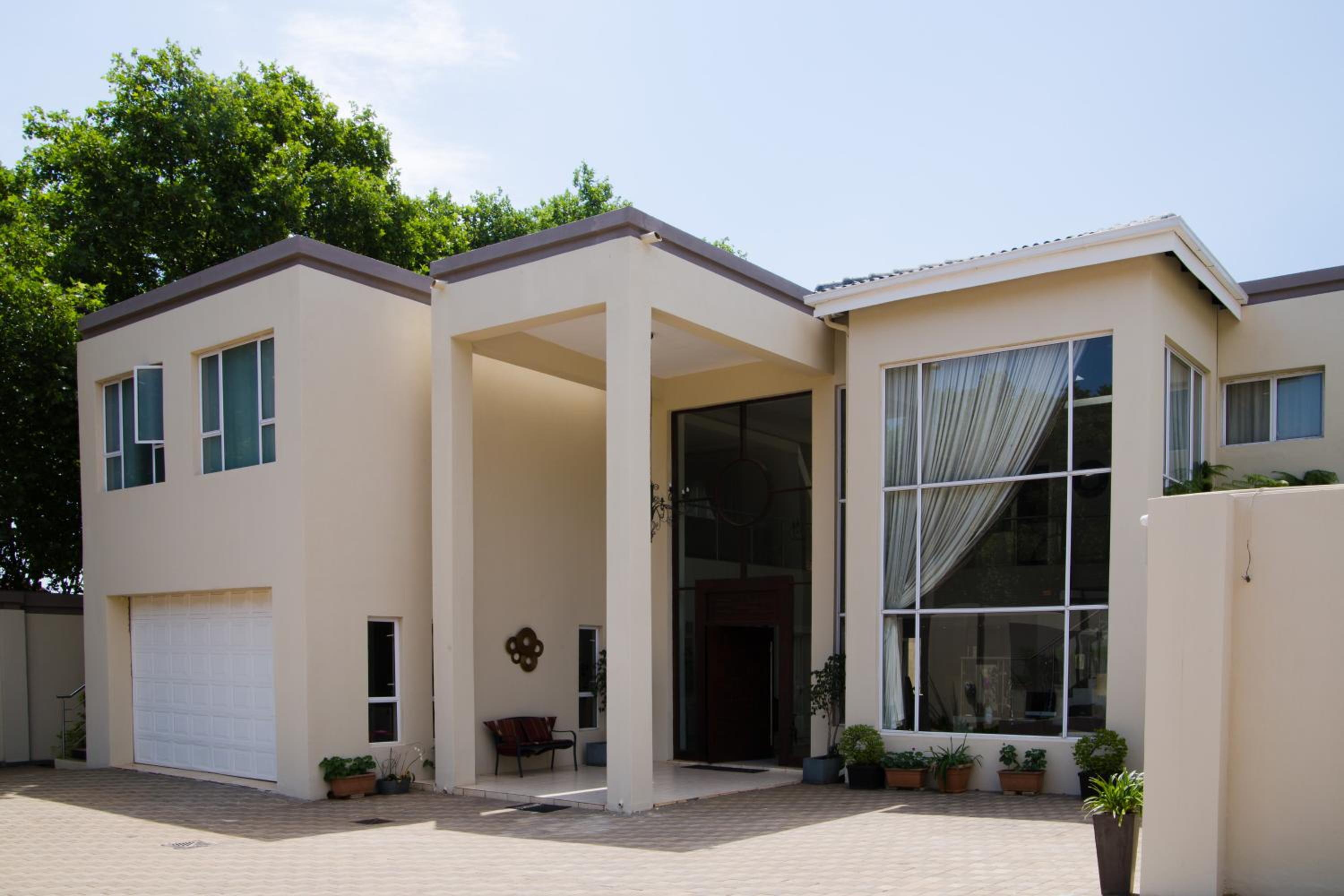 The Houghton Villa
