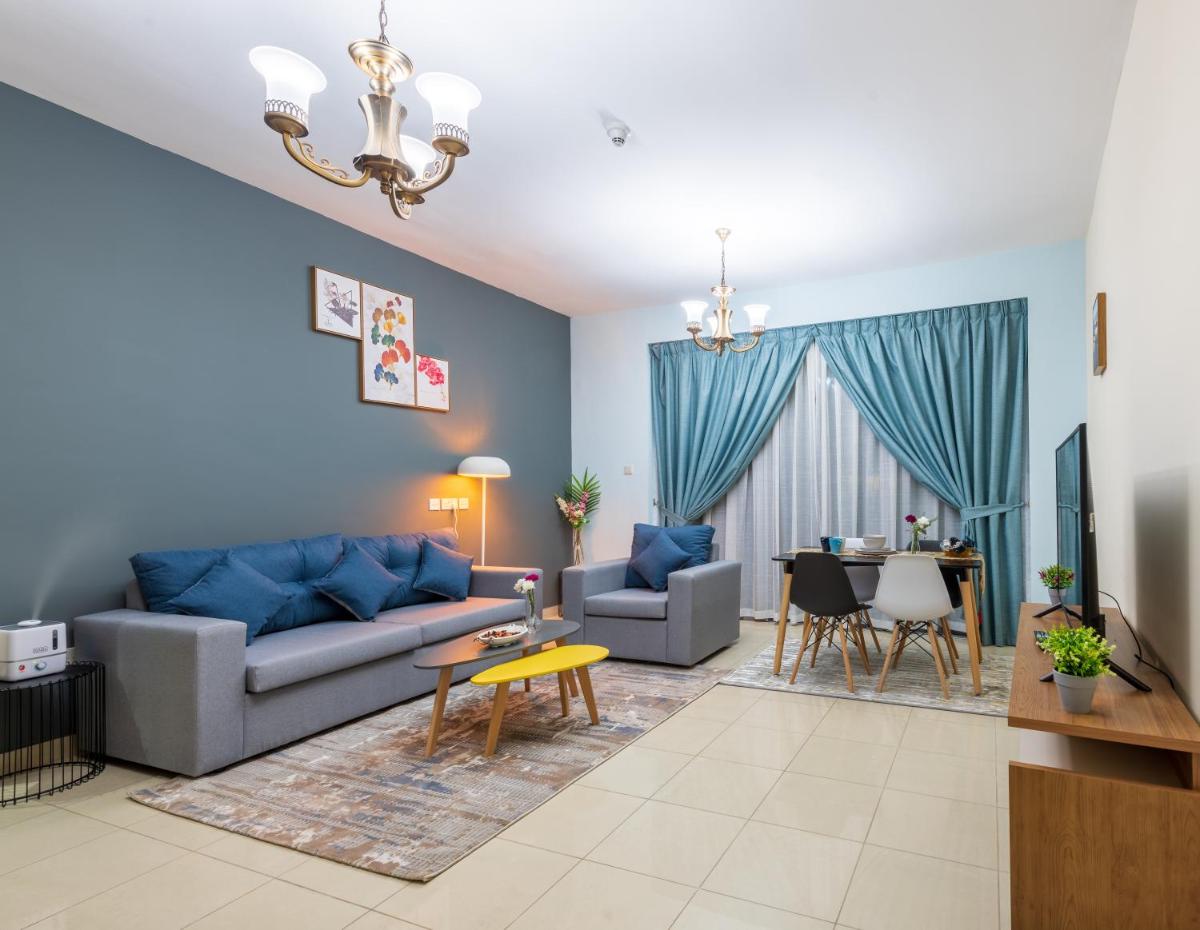 Trinity Holiday Homes - Standpoint Tower