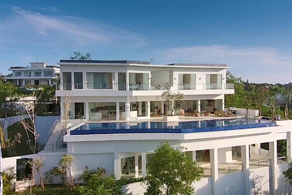 Villa Aventus Uluwatu