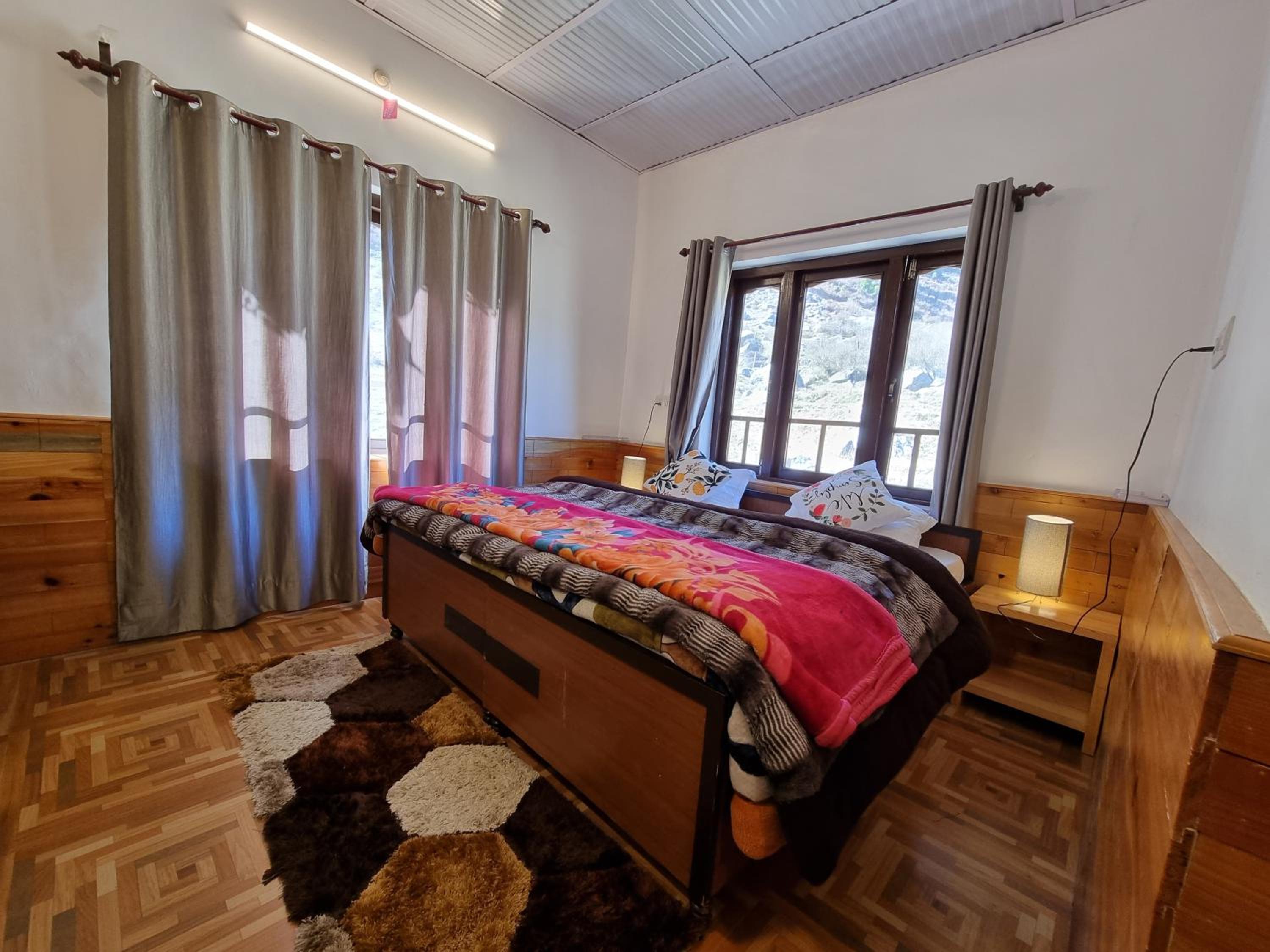 Zostel Rajgundha view 3