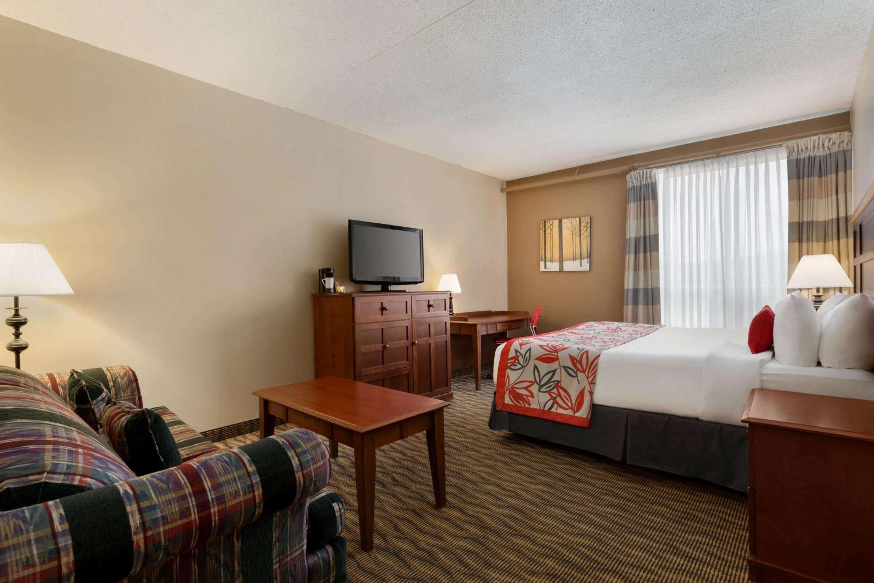 Fredericton Vacations - Ramada by Wyndham Fredericton - Property Image 4