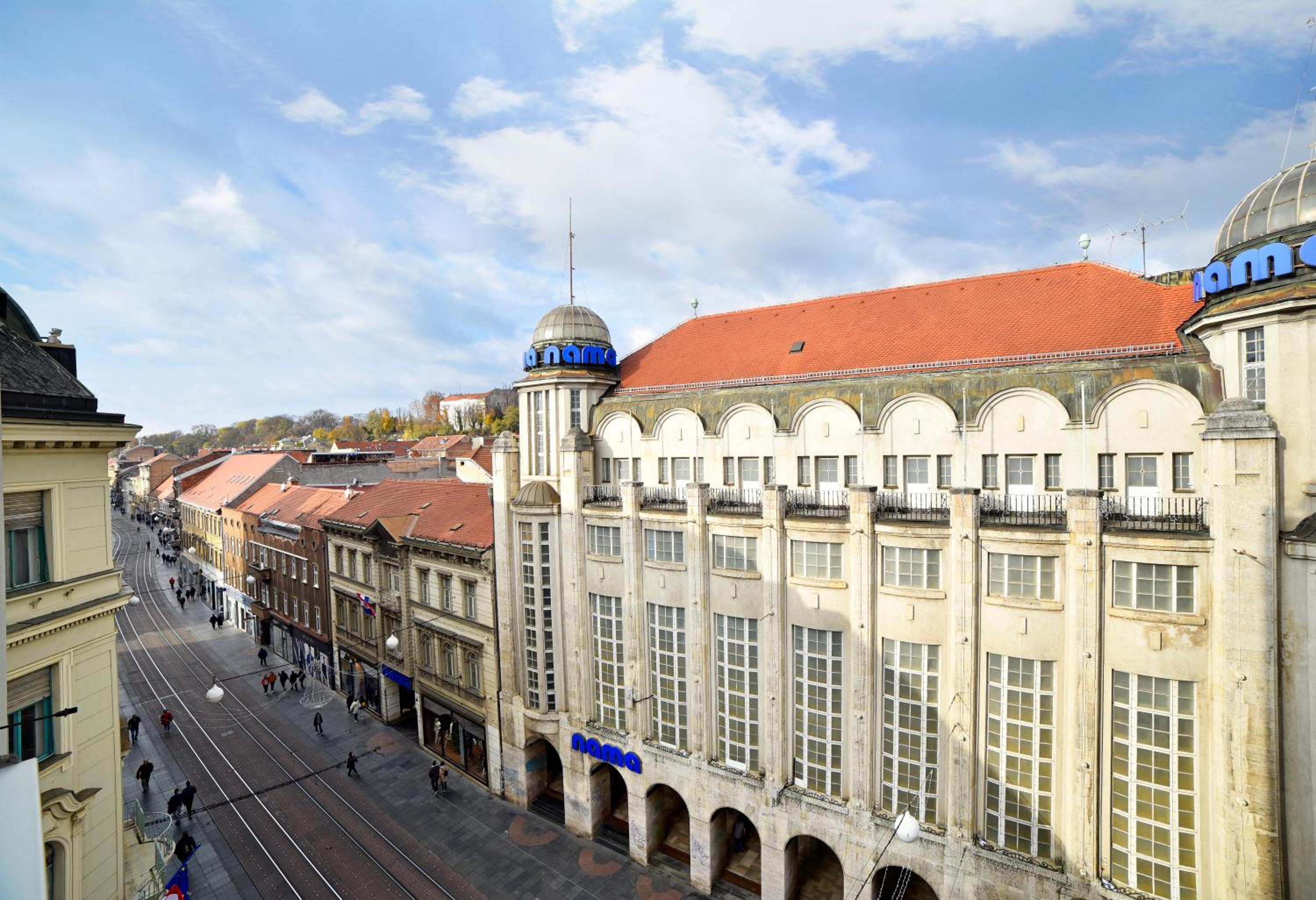 Agape Main Square Apartment view 5