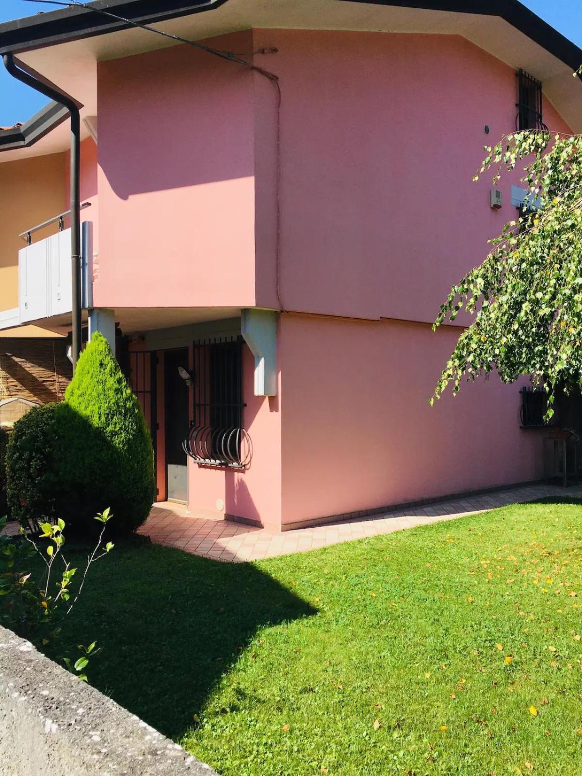 Spacious Villa - private garden near the Sea/Beach view 5