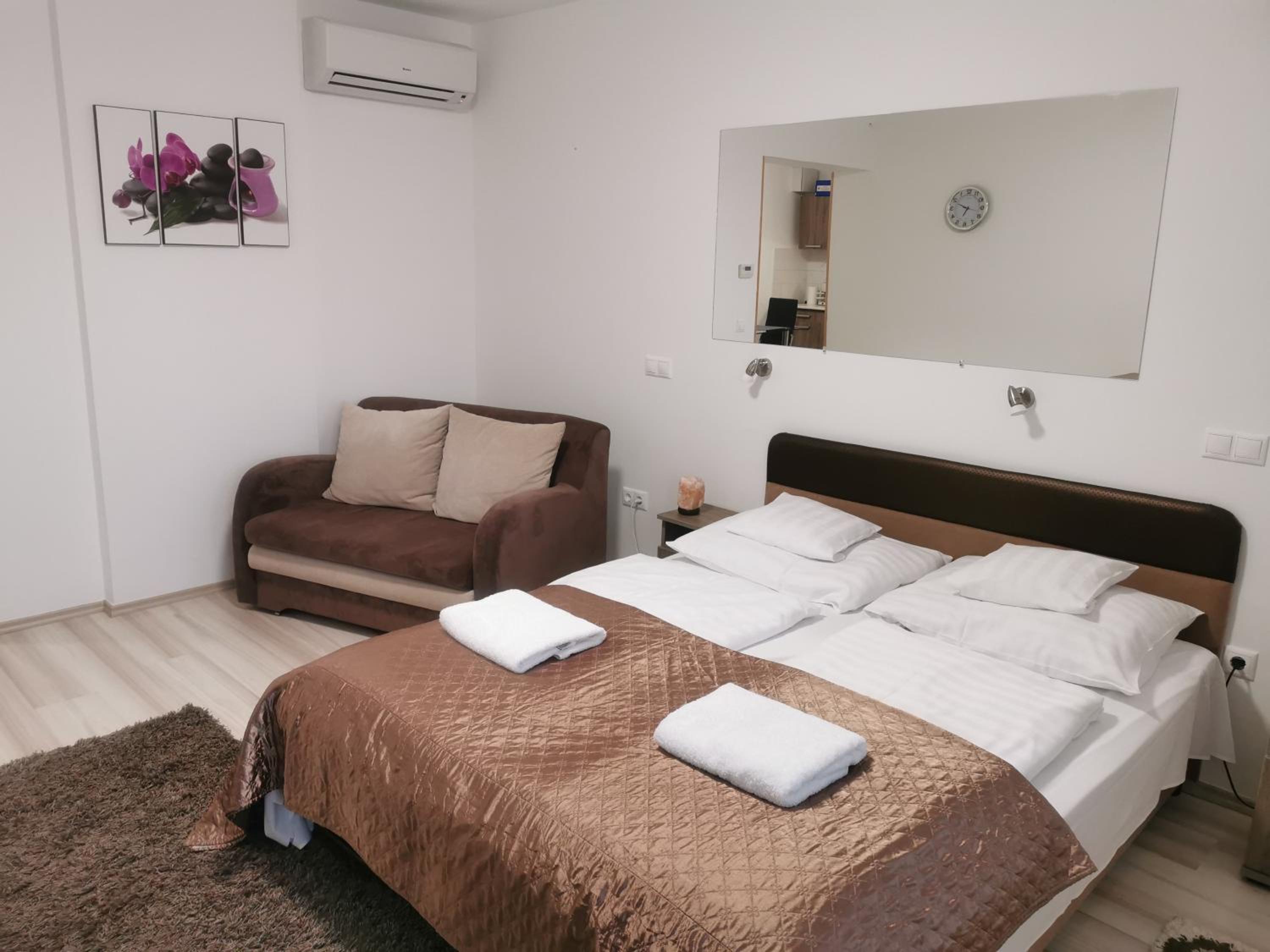 Ferzs Apartman Egerszalók view 5