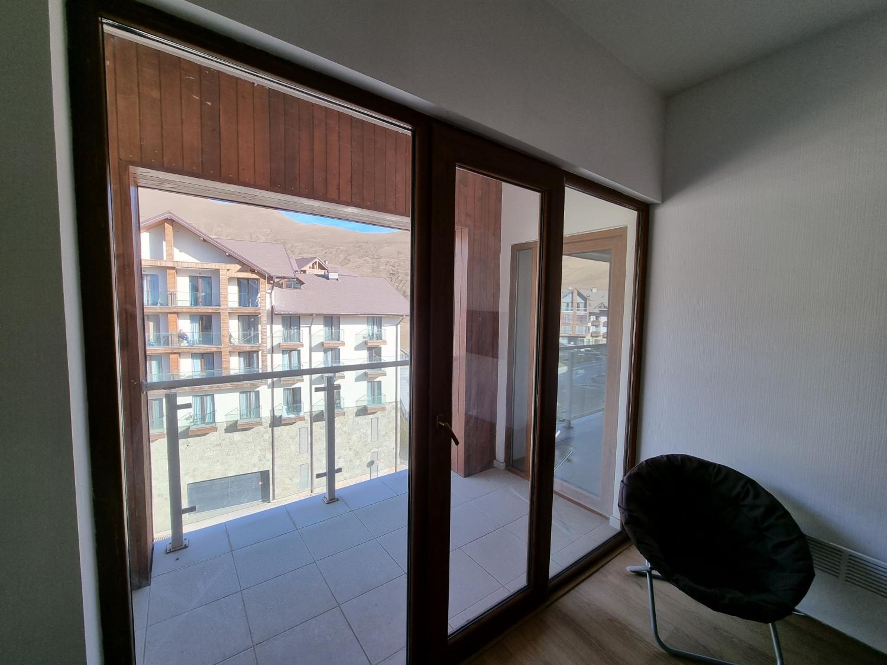 Apartment for 8 in New Gudauri