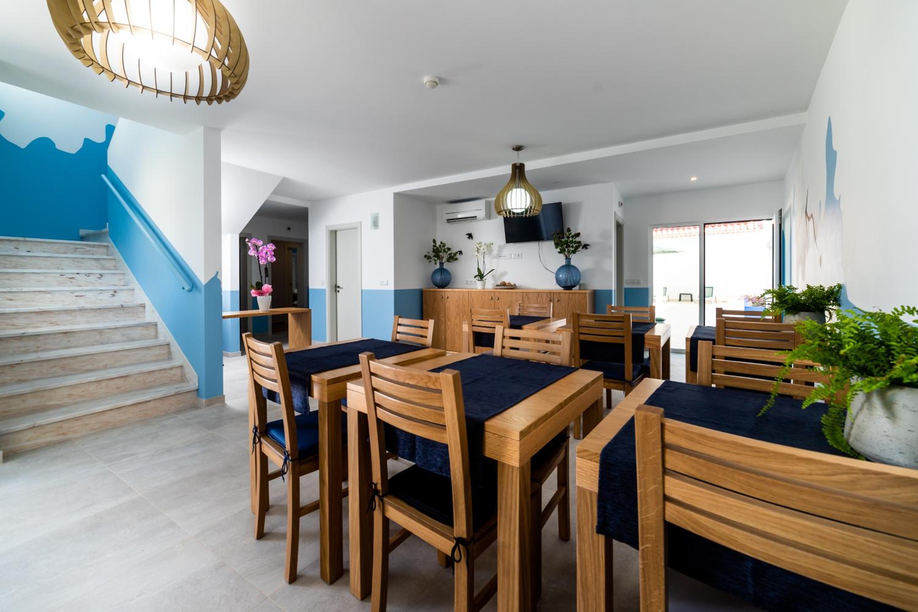 AZUL view 3