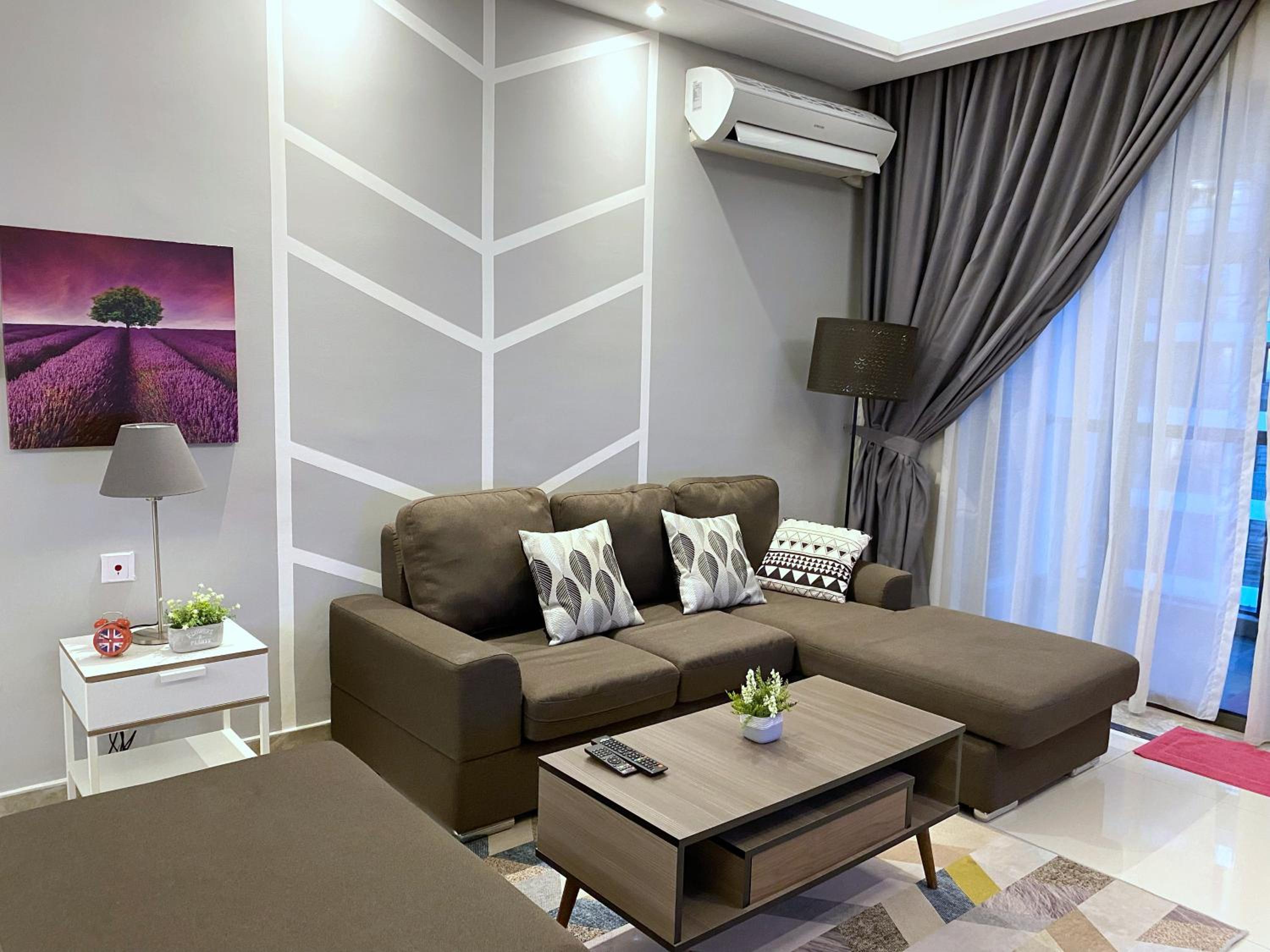 R&F Princess Cove JB Apartment Suites By SC Homestay