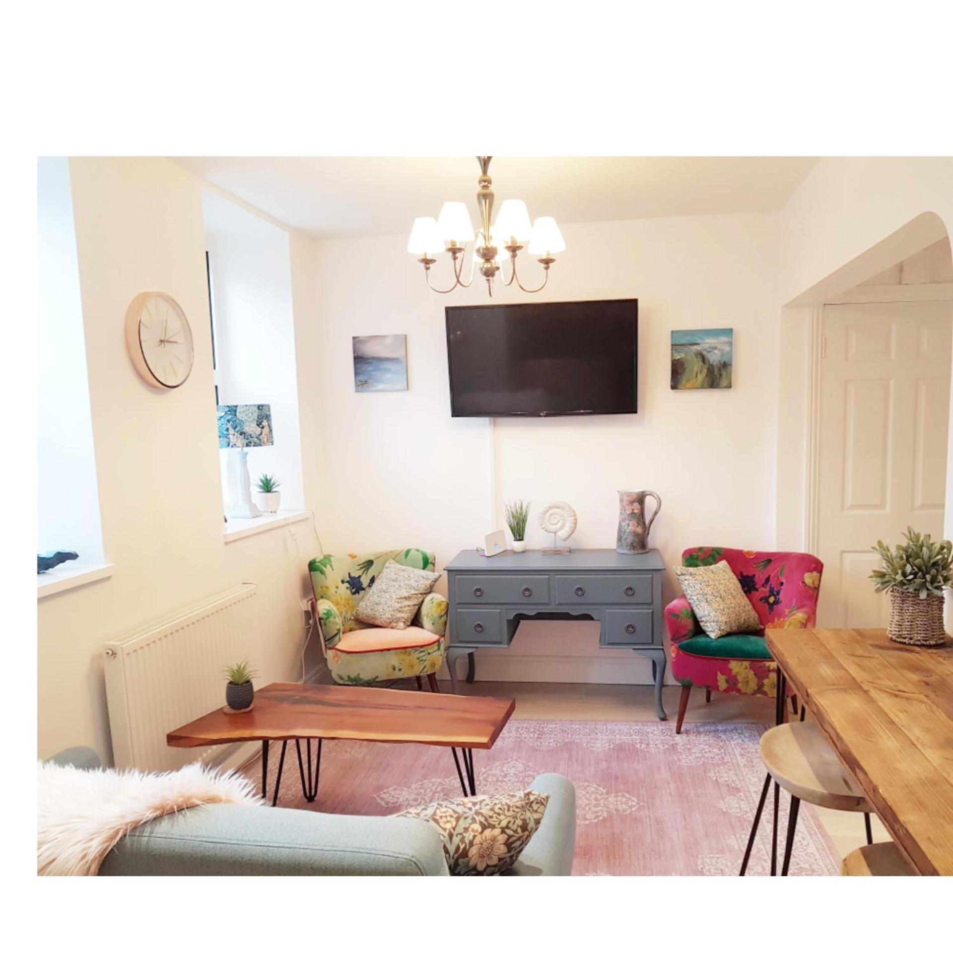 St Ives apartment private parking with garden 10 minute walk into town and beach view 3
